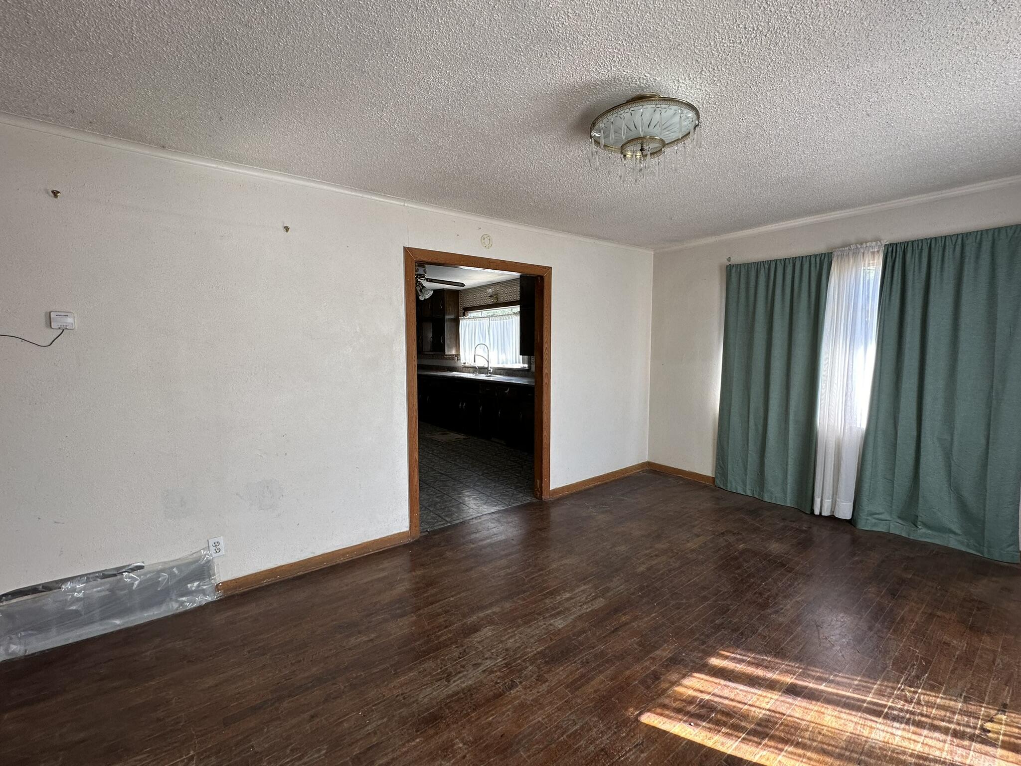 2543 DEL SUR Drive SW