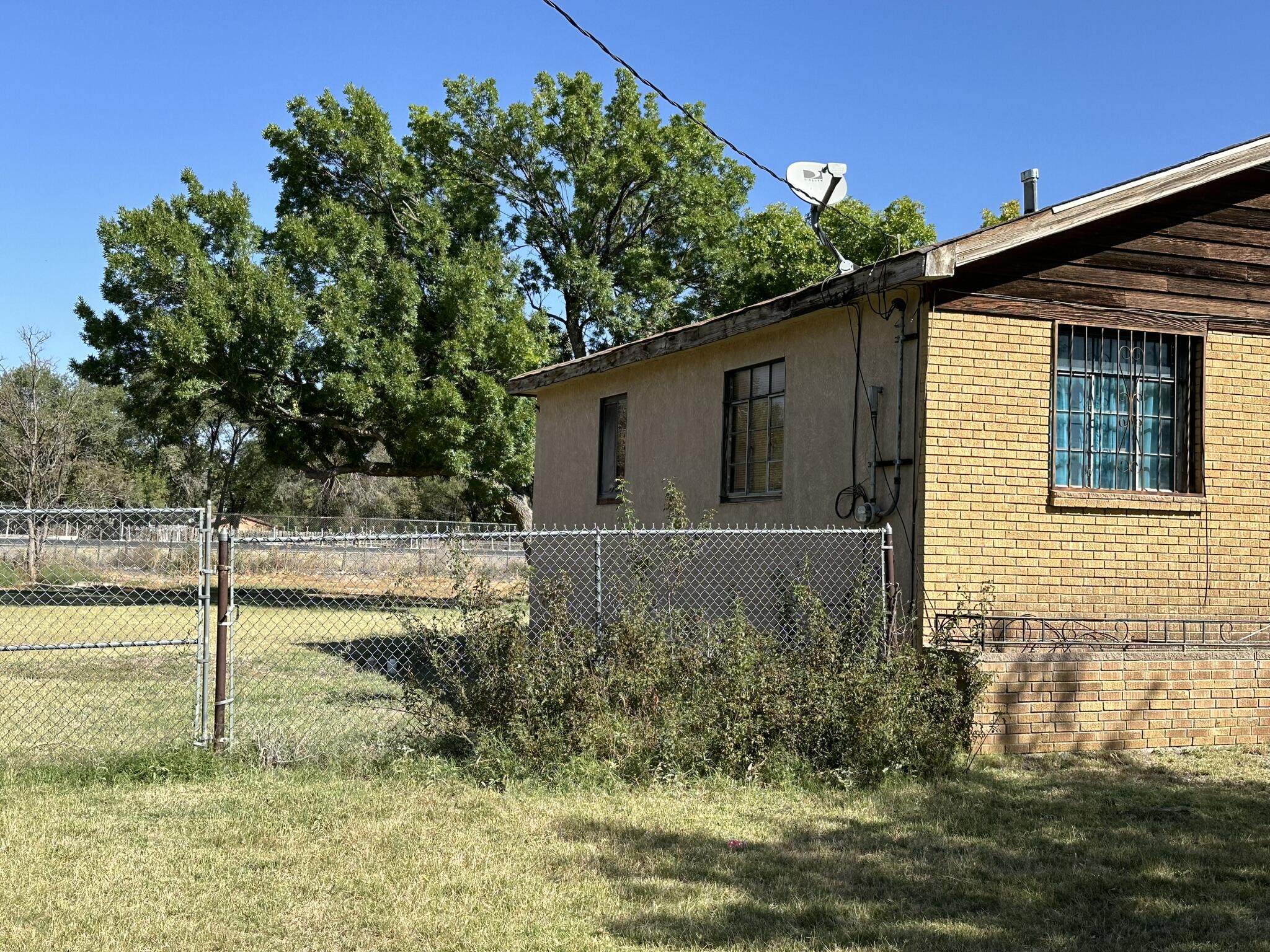 2543 DEL SUR Drive SW