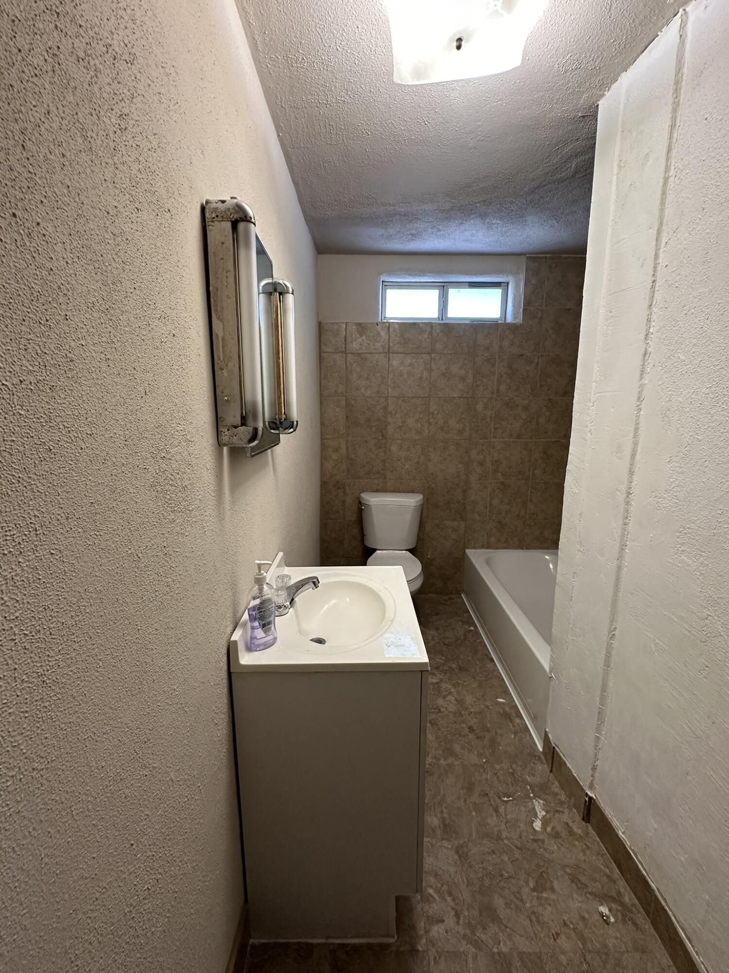 2543 DEL SUR Drive SW