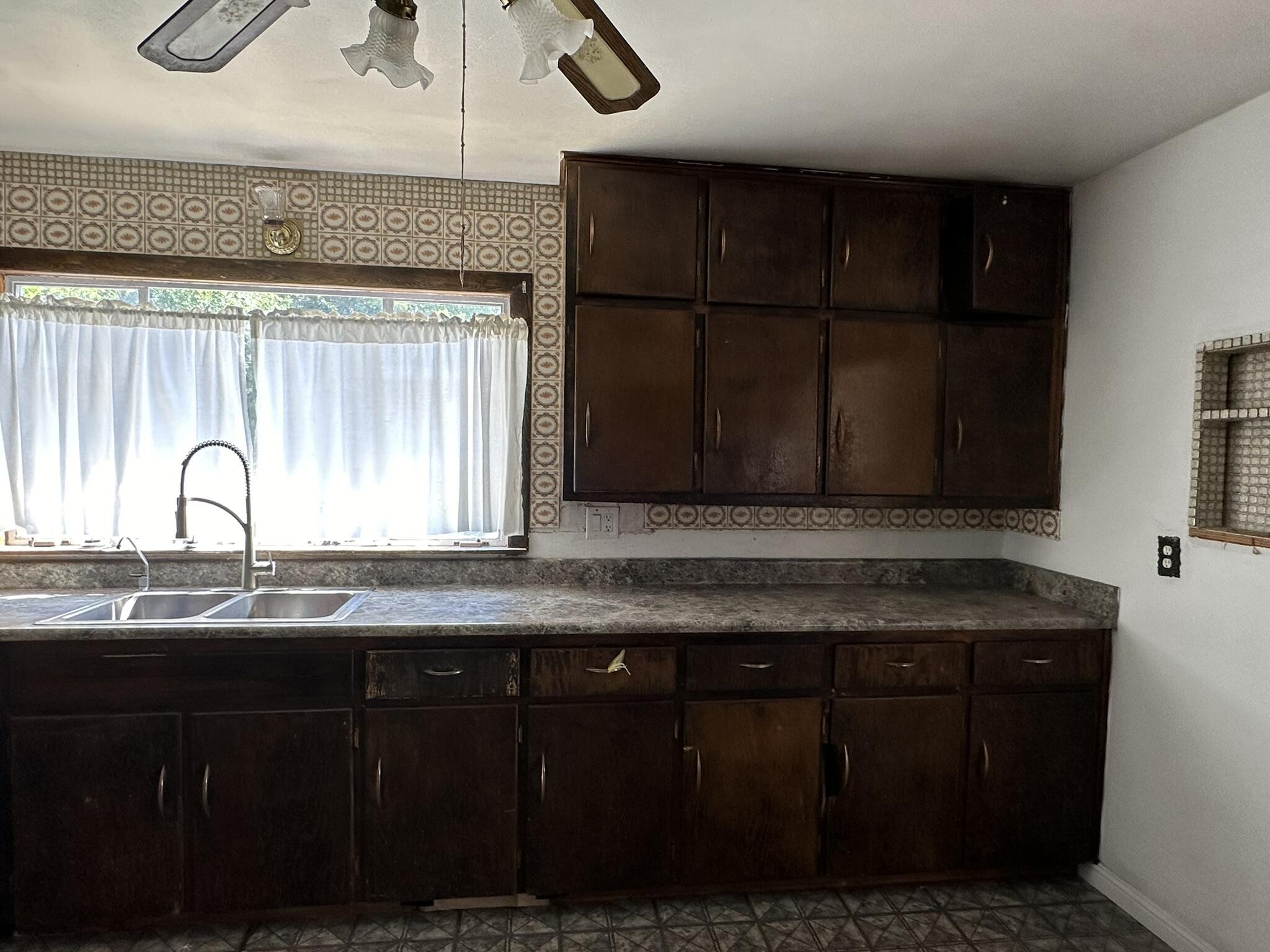 2543 DEL SUR Drive SW