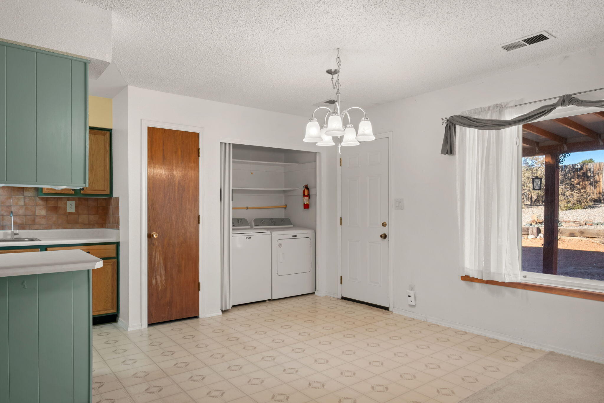 1659 ARLENE Road SE