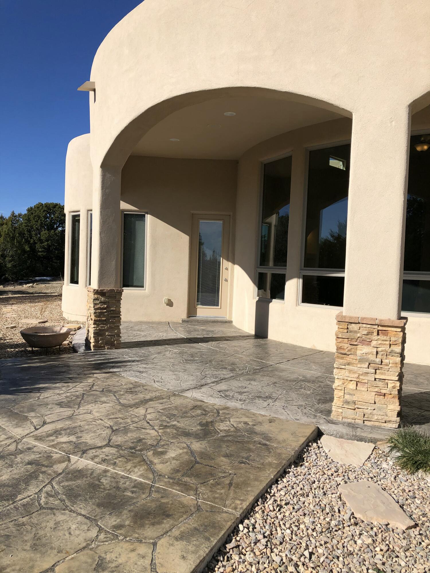 28 WOODLANDS Drive