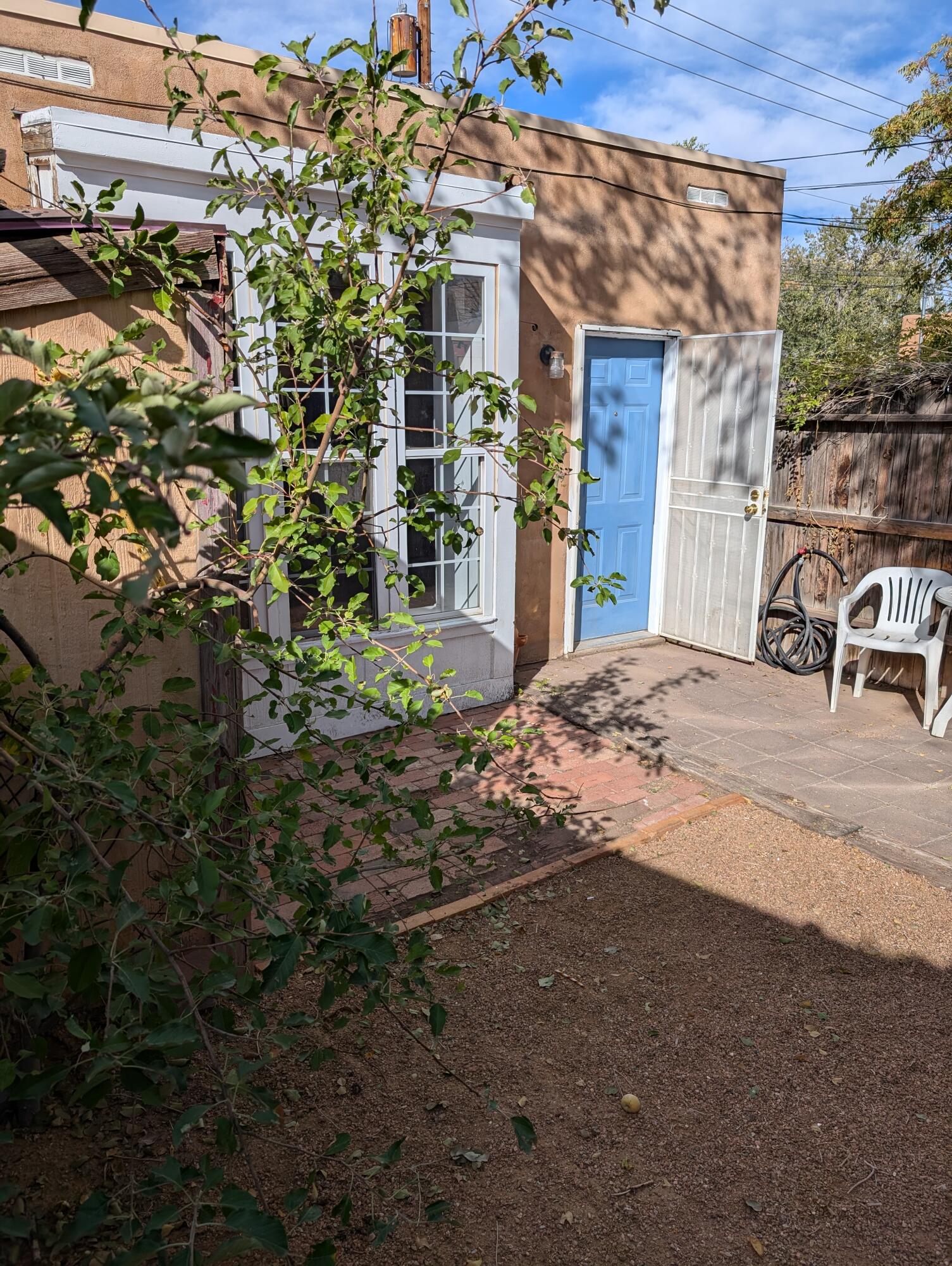211 STANFORD Drive SE