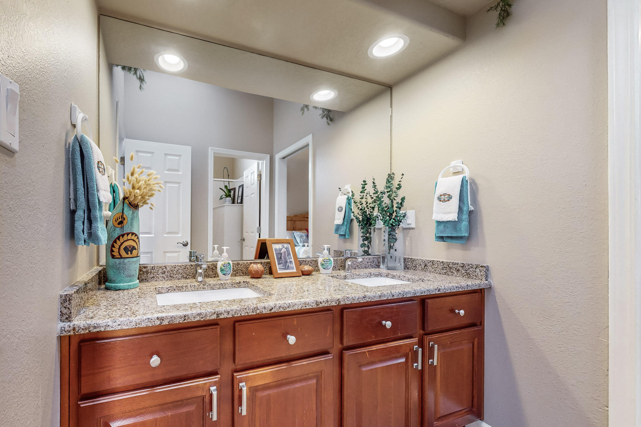 12117 CORAL DAWN Road NE