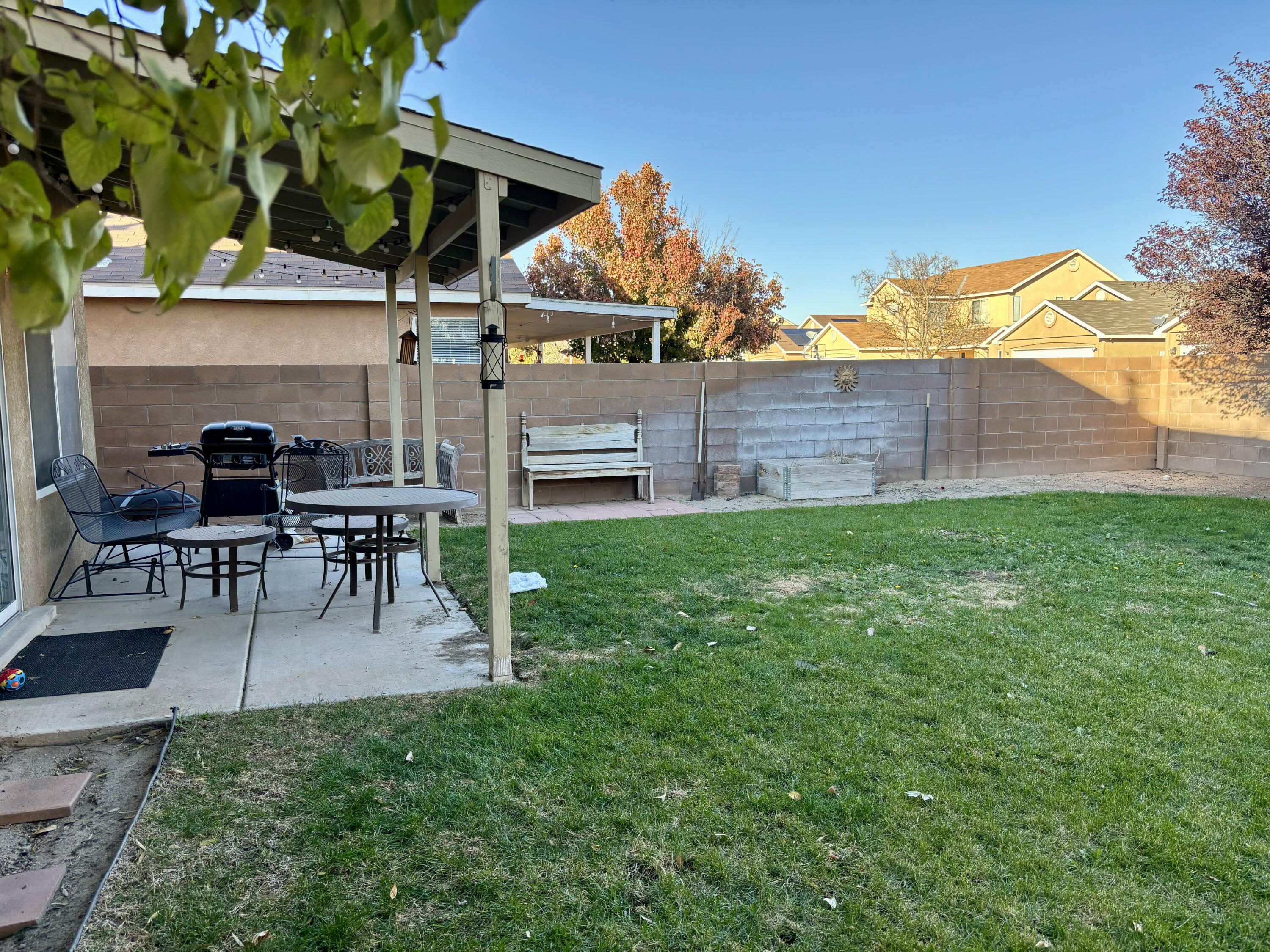 836 COREL Drive SW