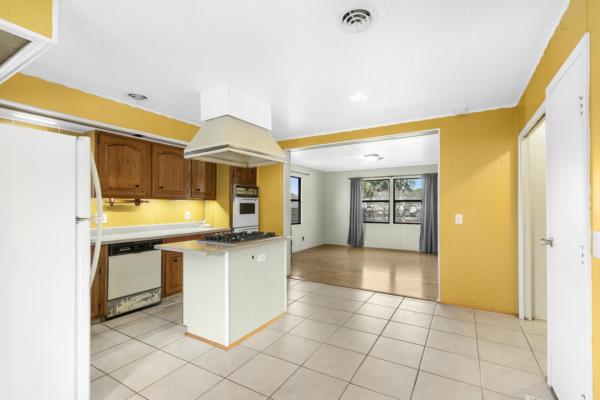 42 ELIAS Road