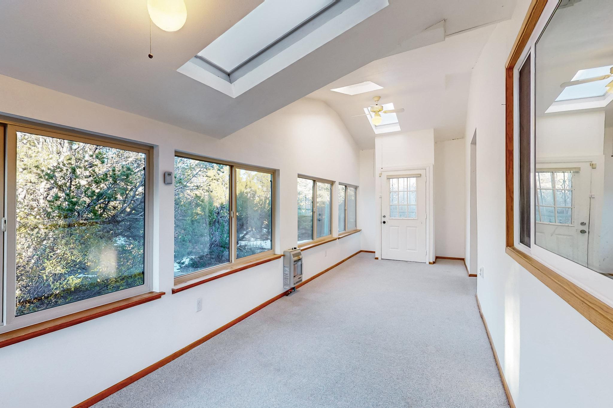 11 Lucas Road