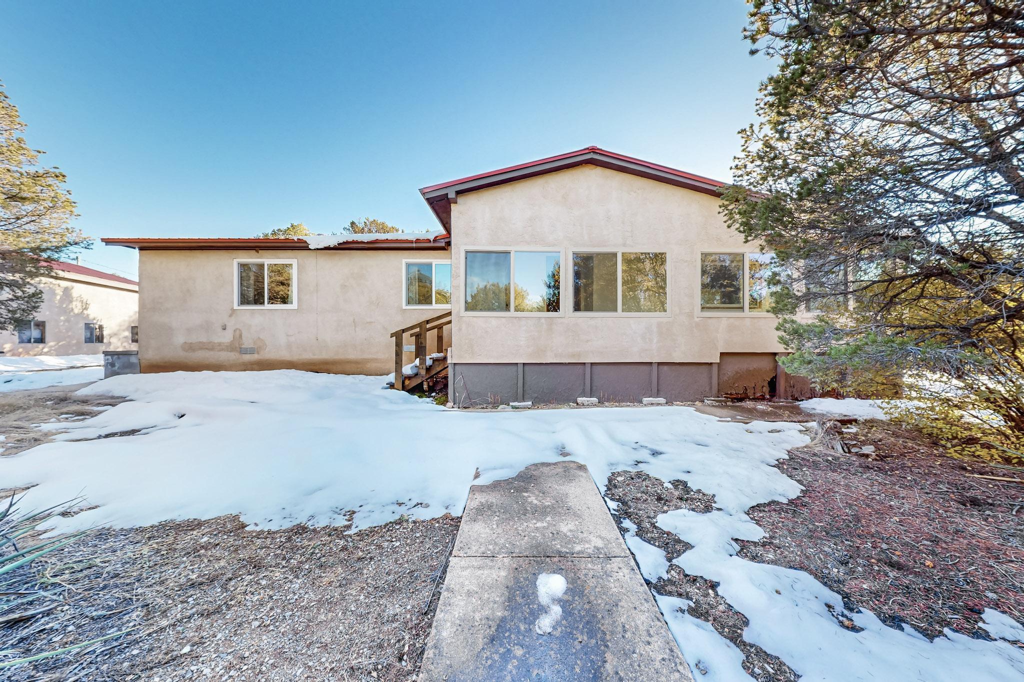11 Lucas Road