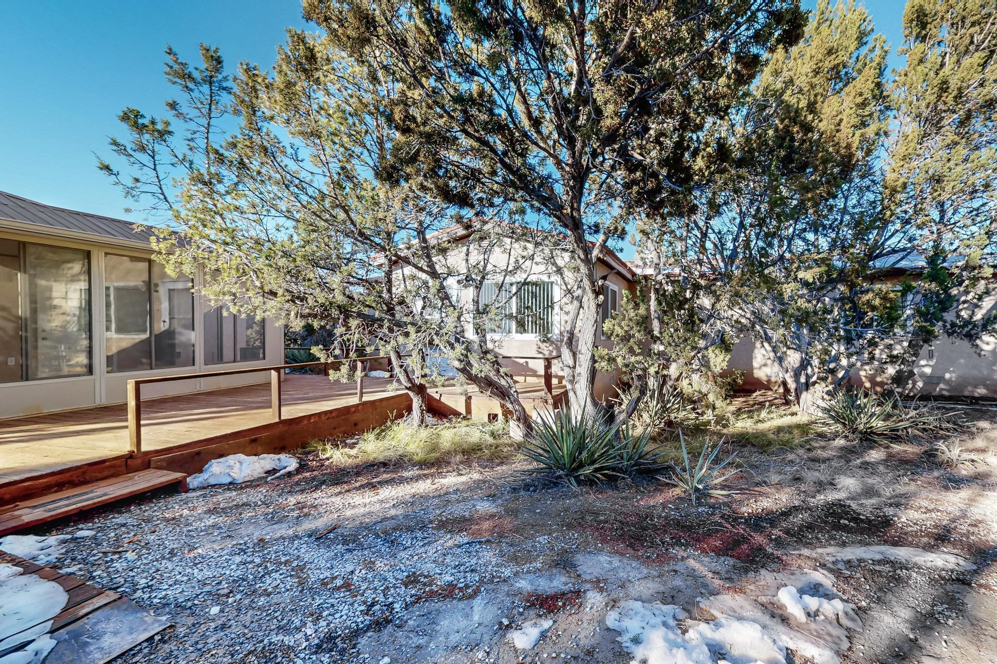 11 Lucas Road