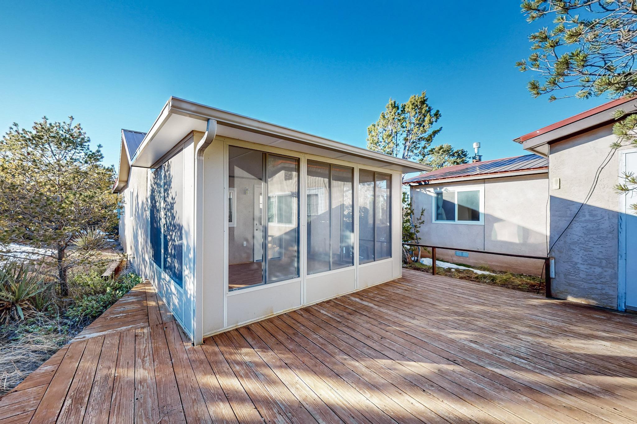 11 Lucas Road