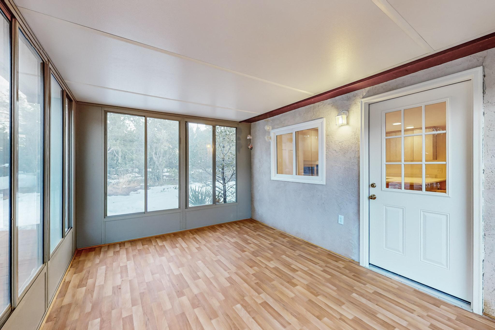 11 Lucas Road