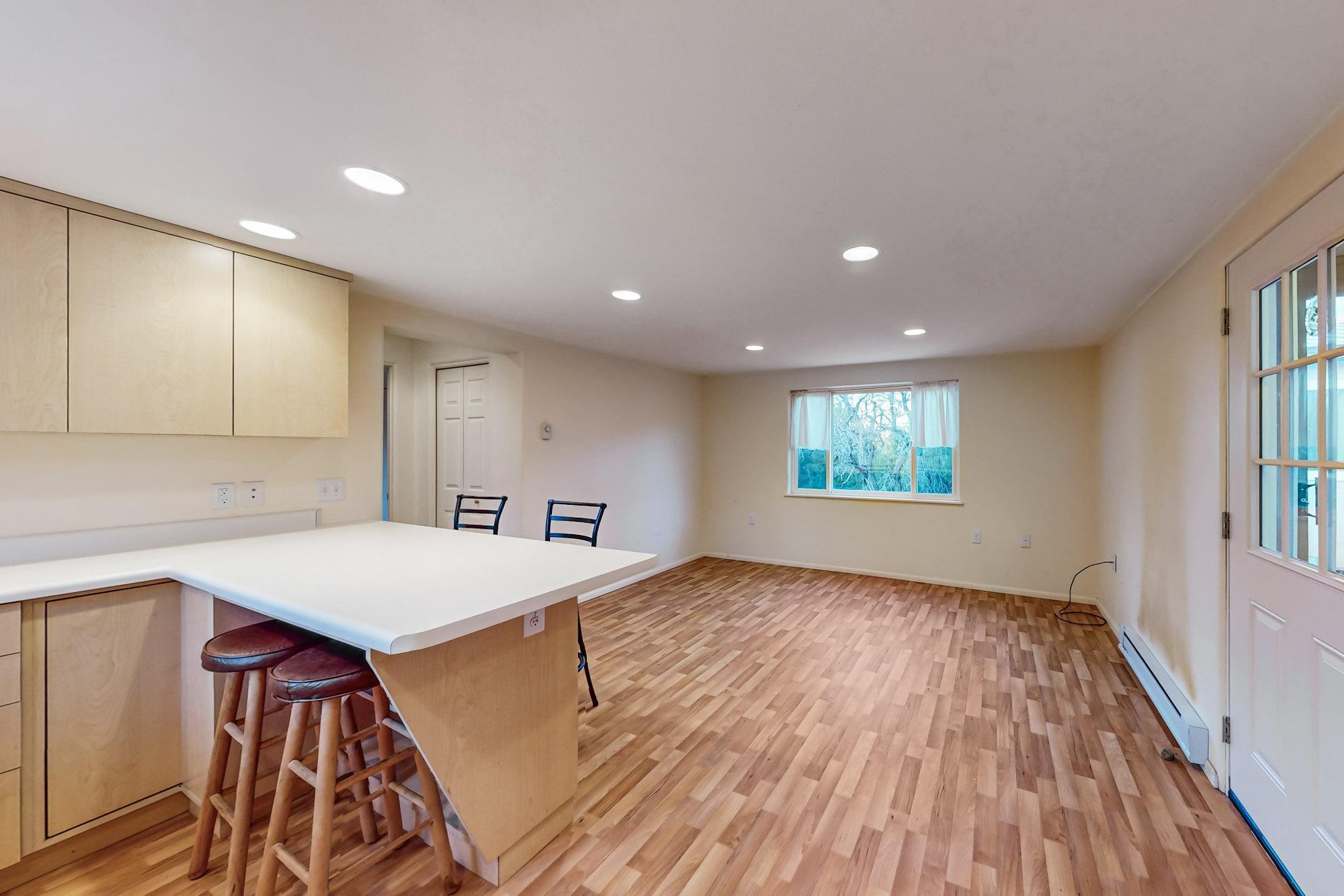11 Lucas Road