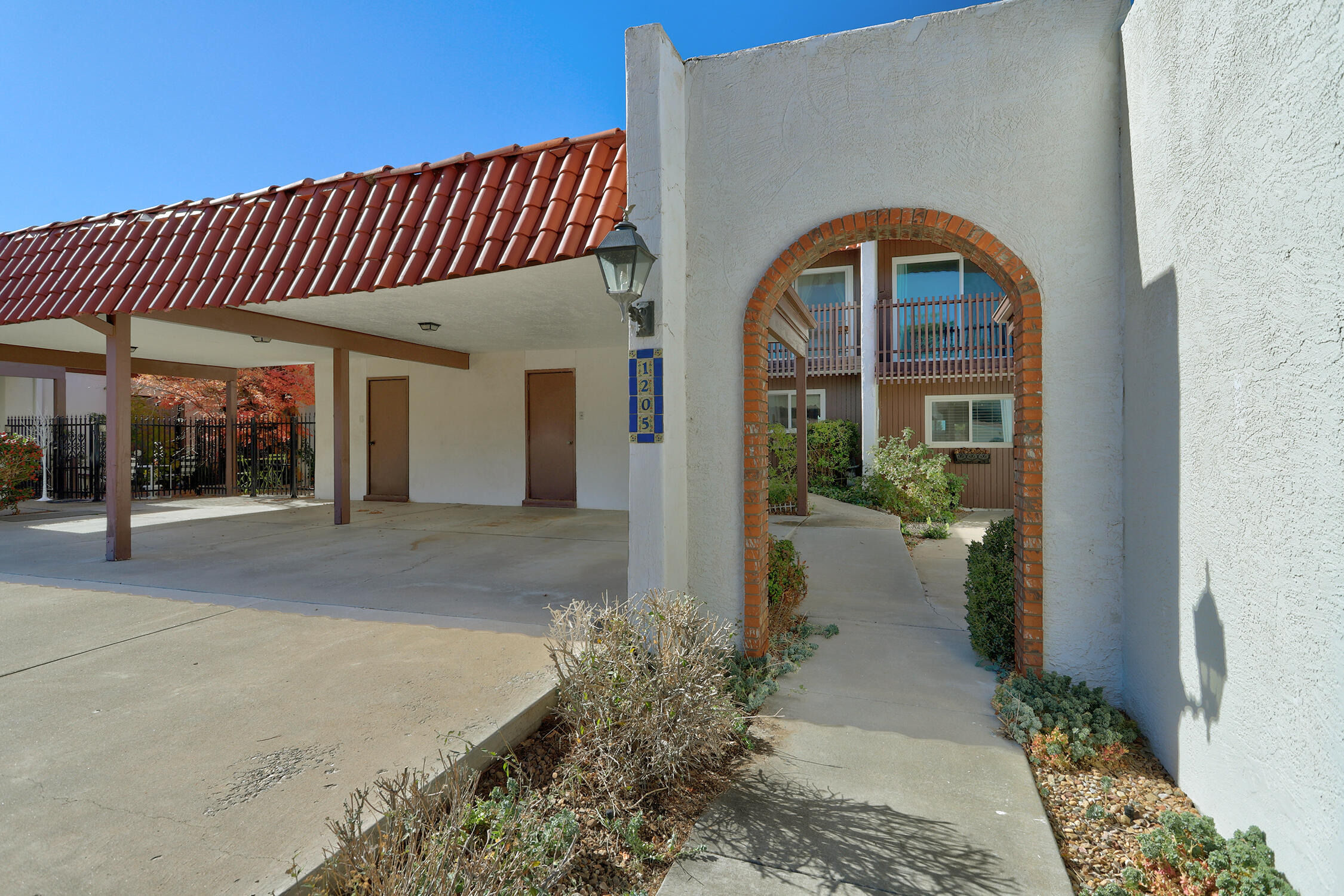 1205 Bernalillo Place