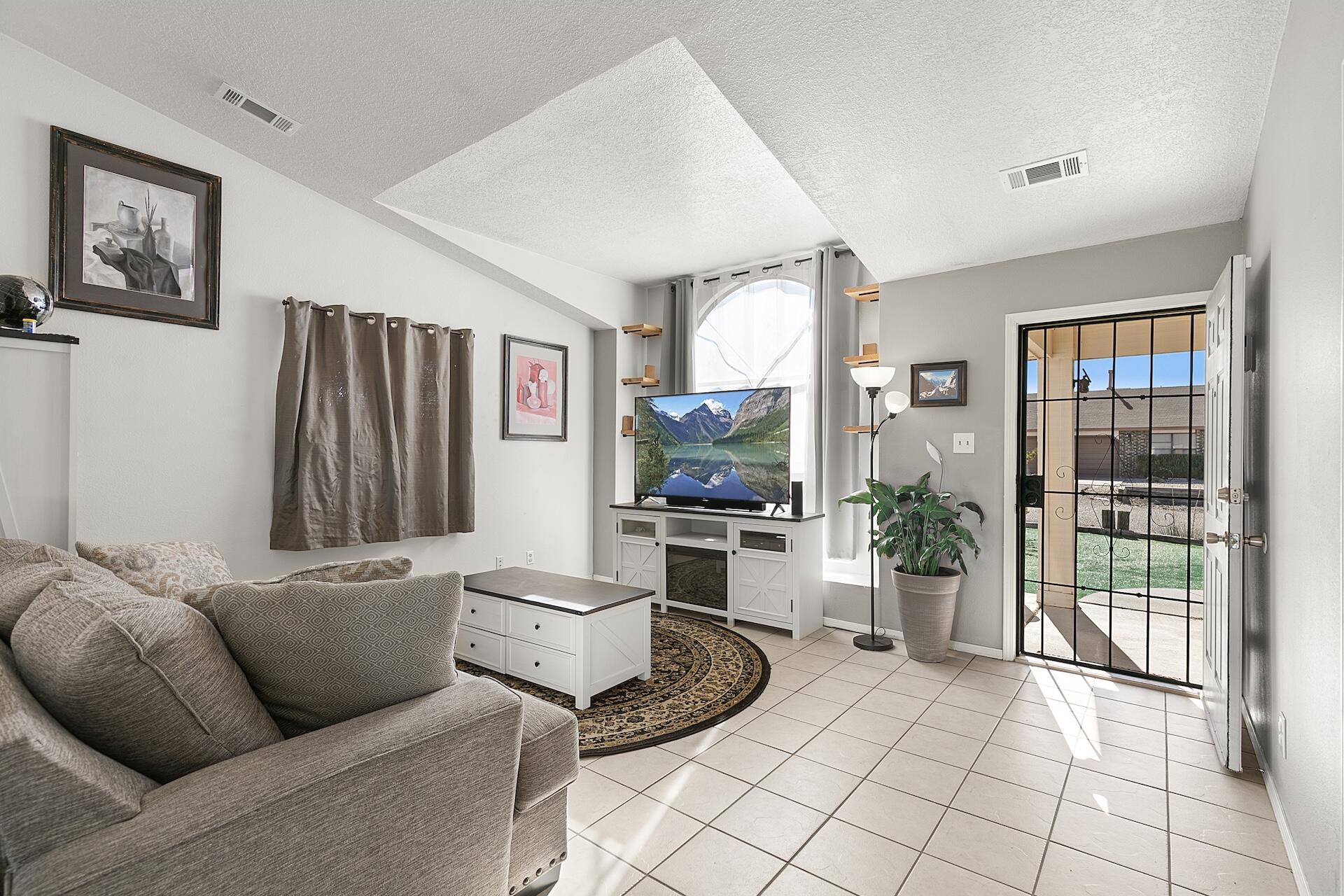3 SPARLING Court