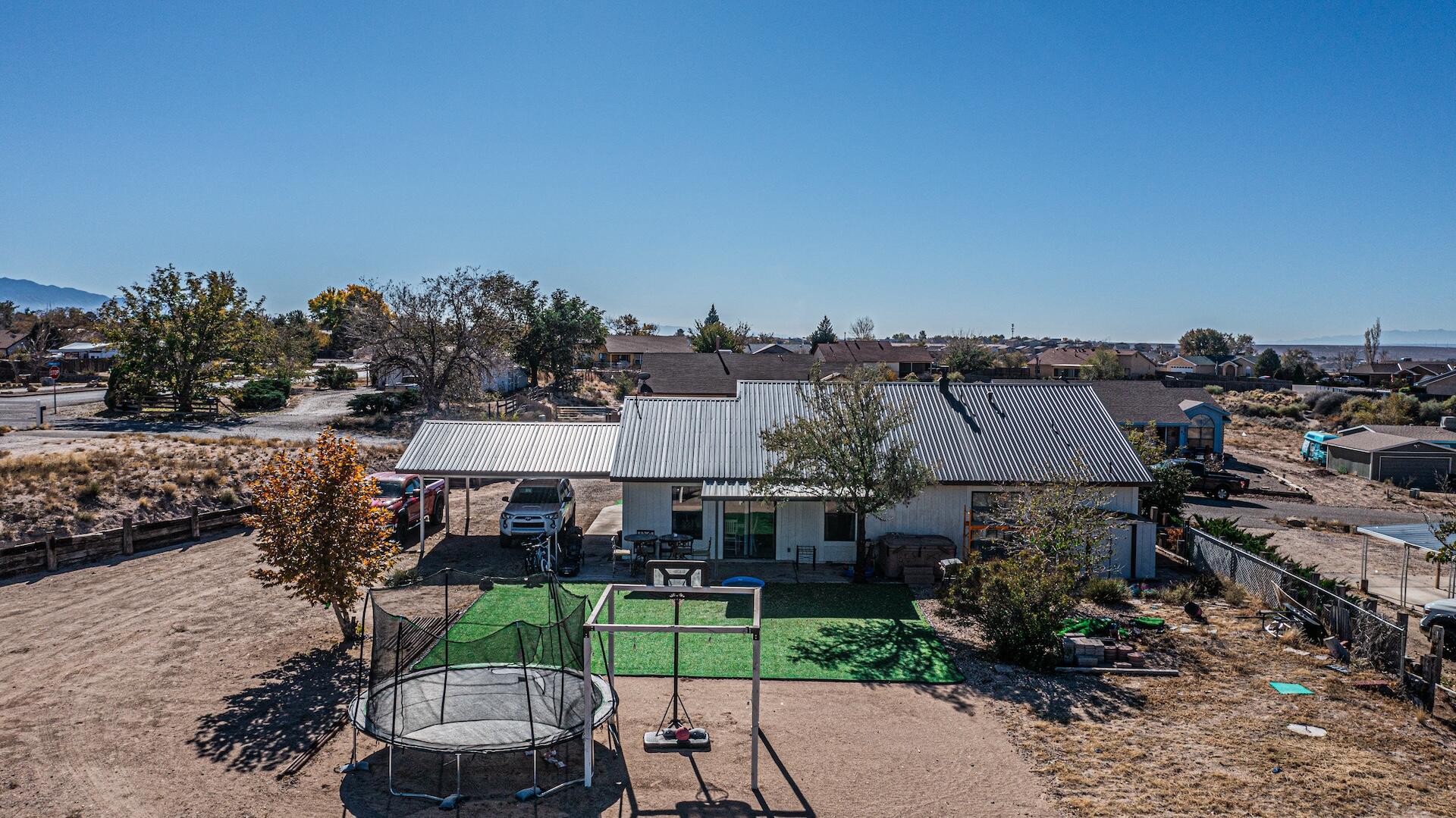 3 SPARLING Court