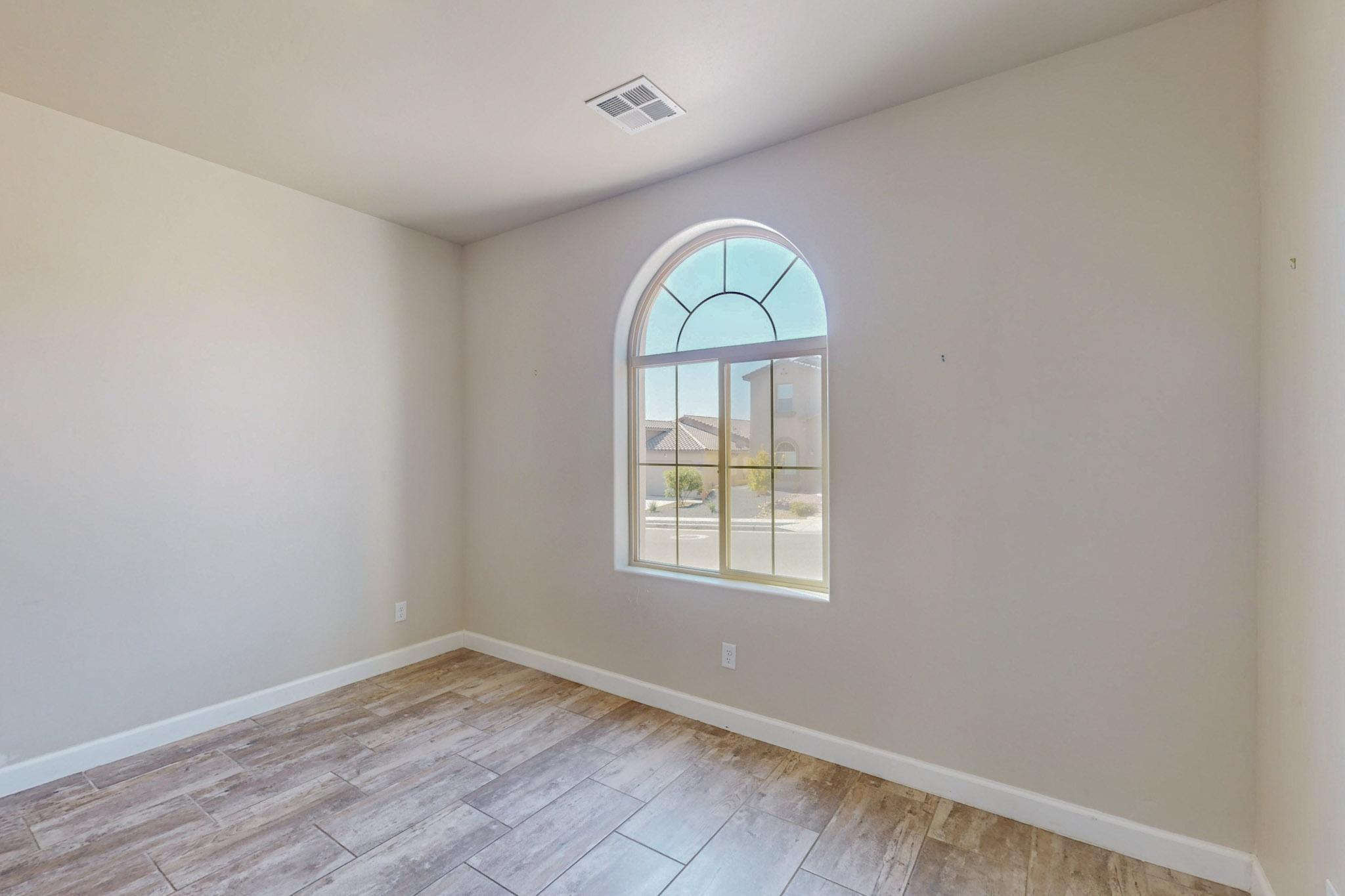 4277 MOUNTAIN TRAIL Loop NE