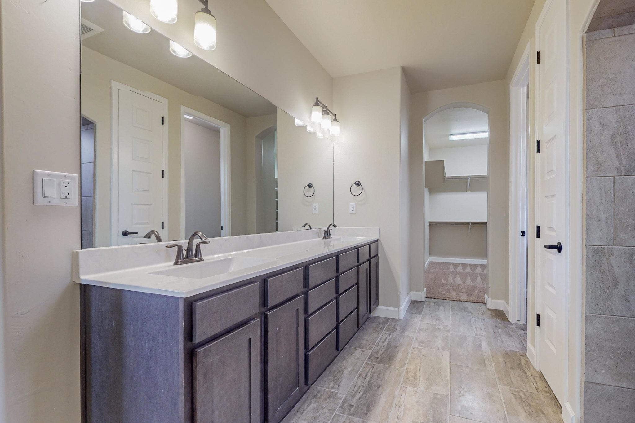 4277 MOUNTAIN TRAIL Loop NE