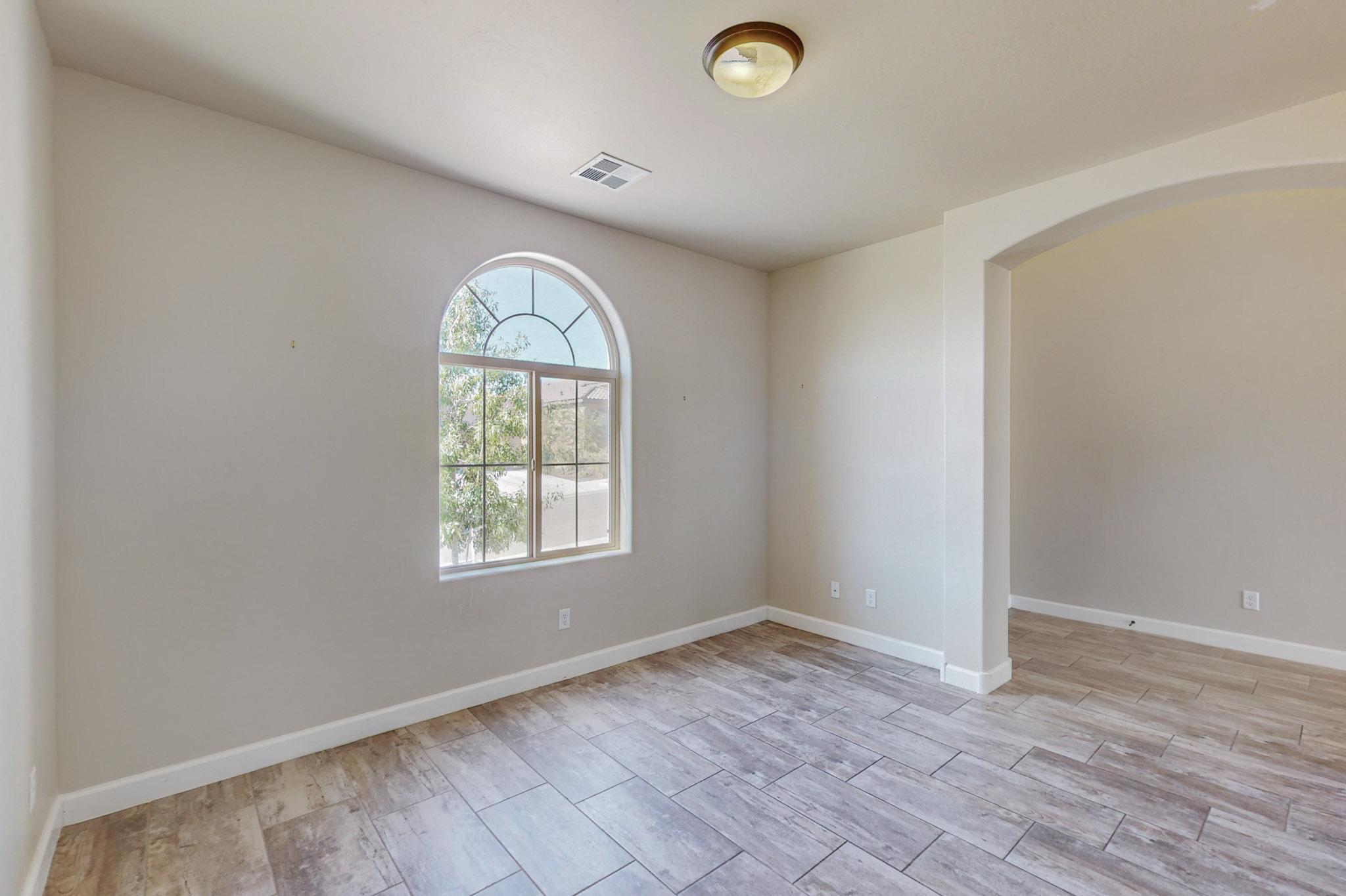 4277 MOUNTAIN TRAIL Loop NE