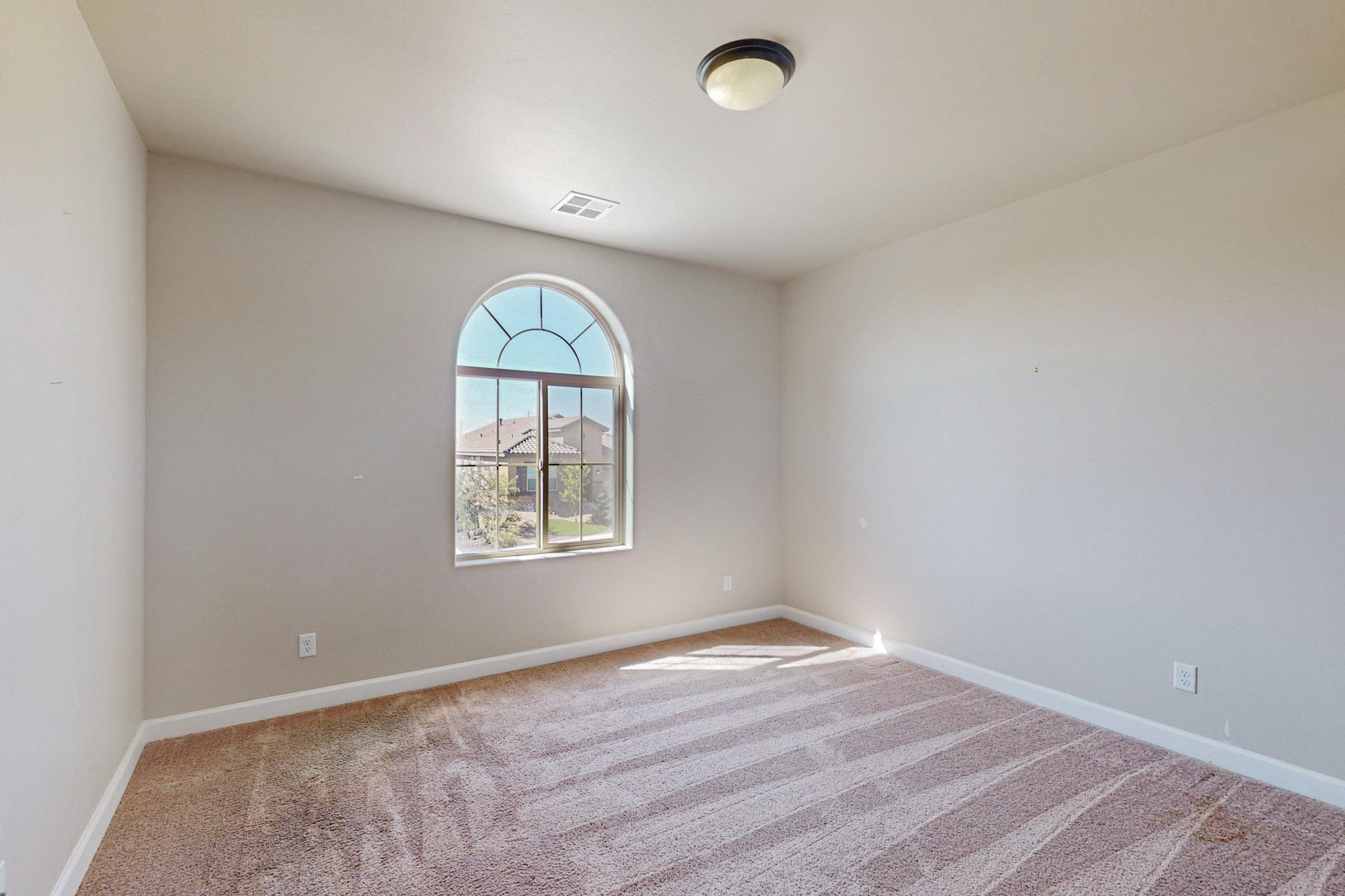 4277 MOUNTAIN TRAIL Loop NE