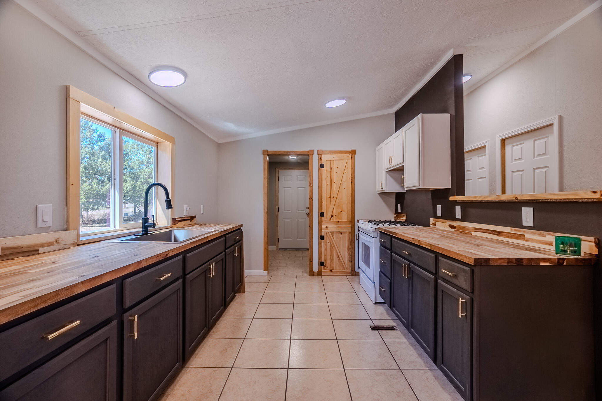 317 FRONTIER Road