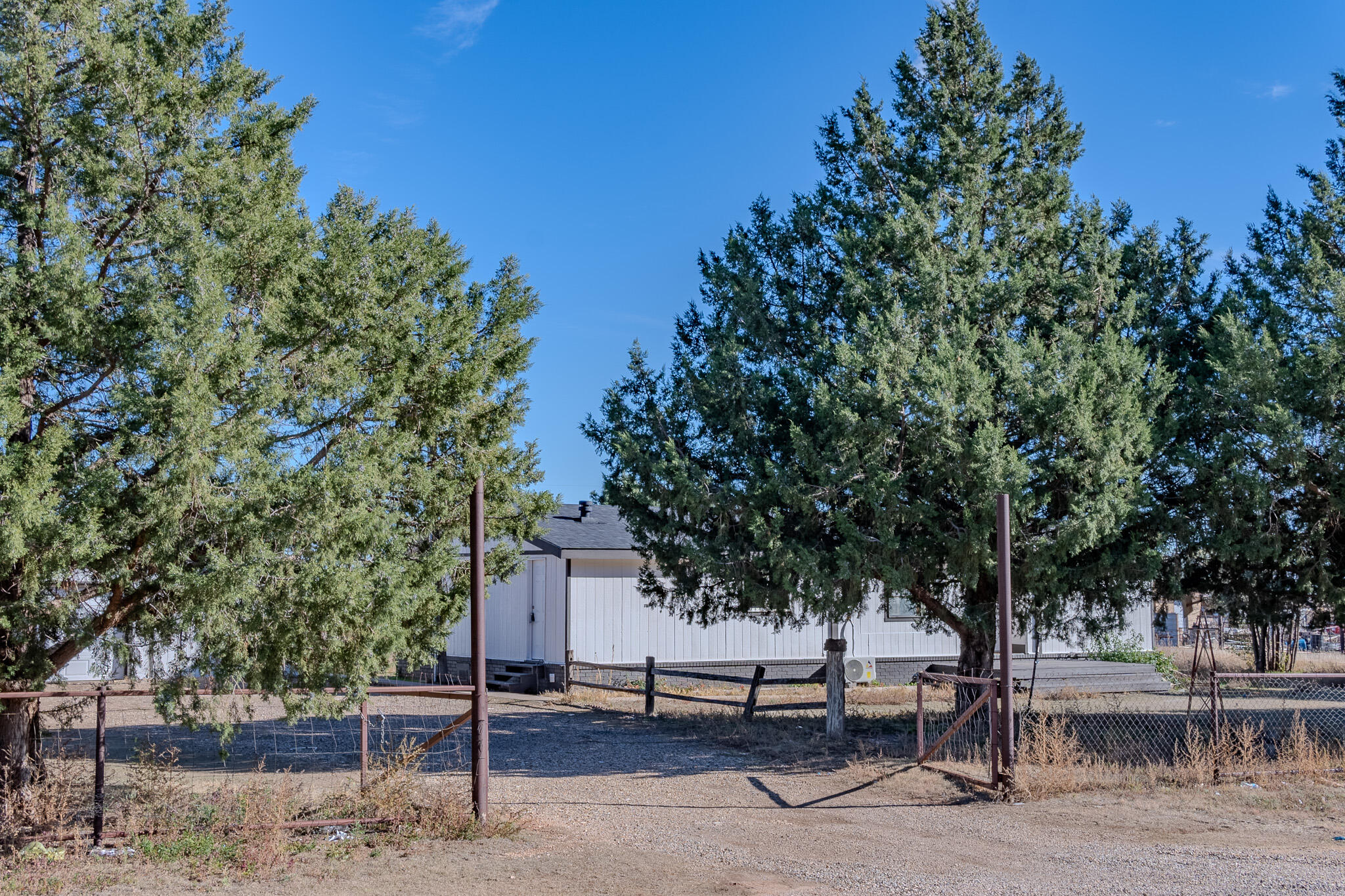 317 FRONTIER Road