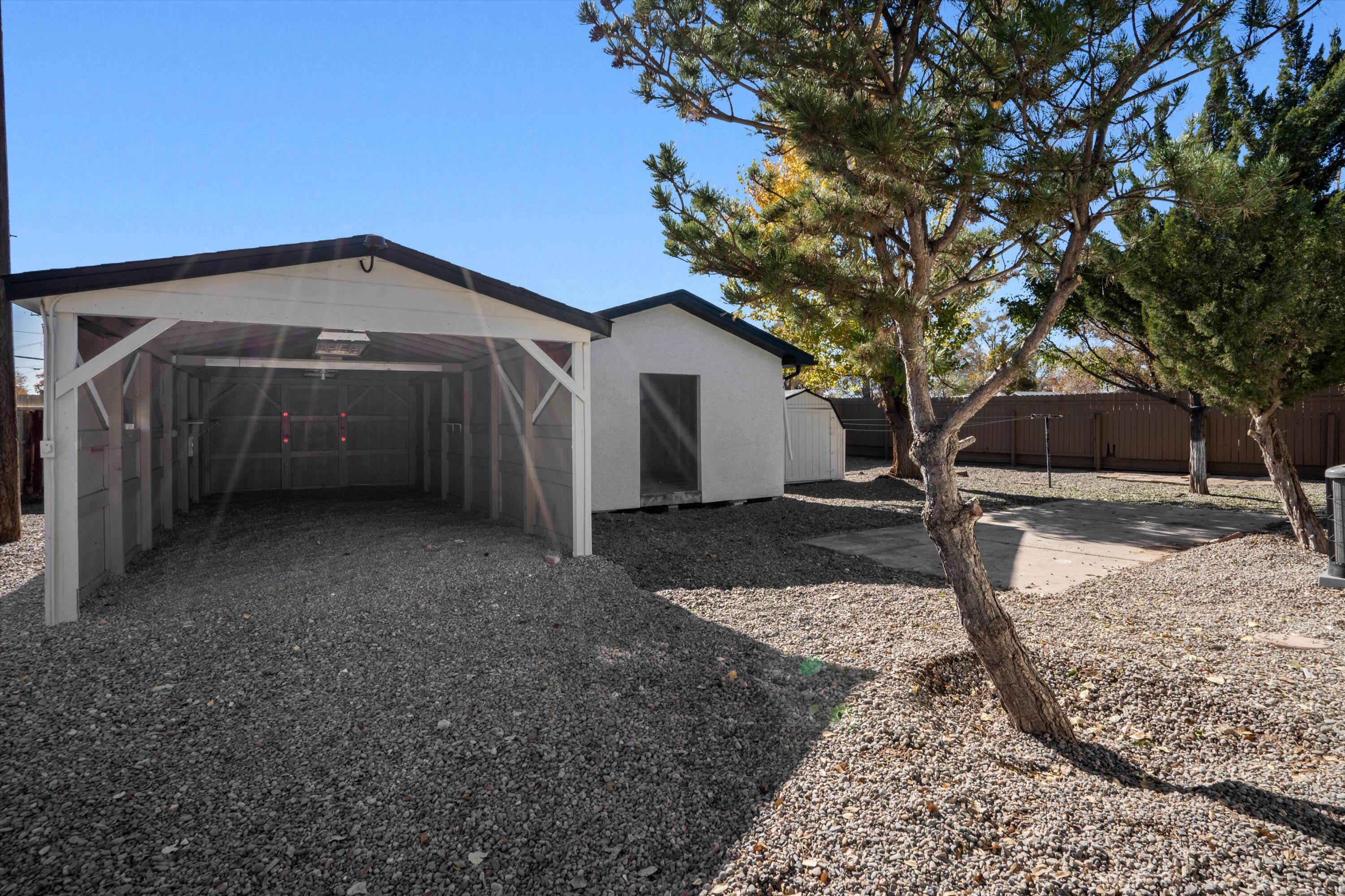 253 LISANNE Court