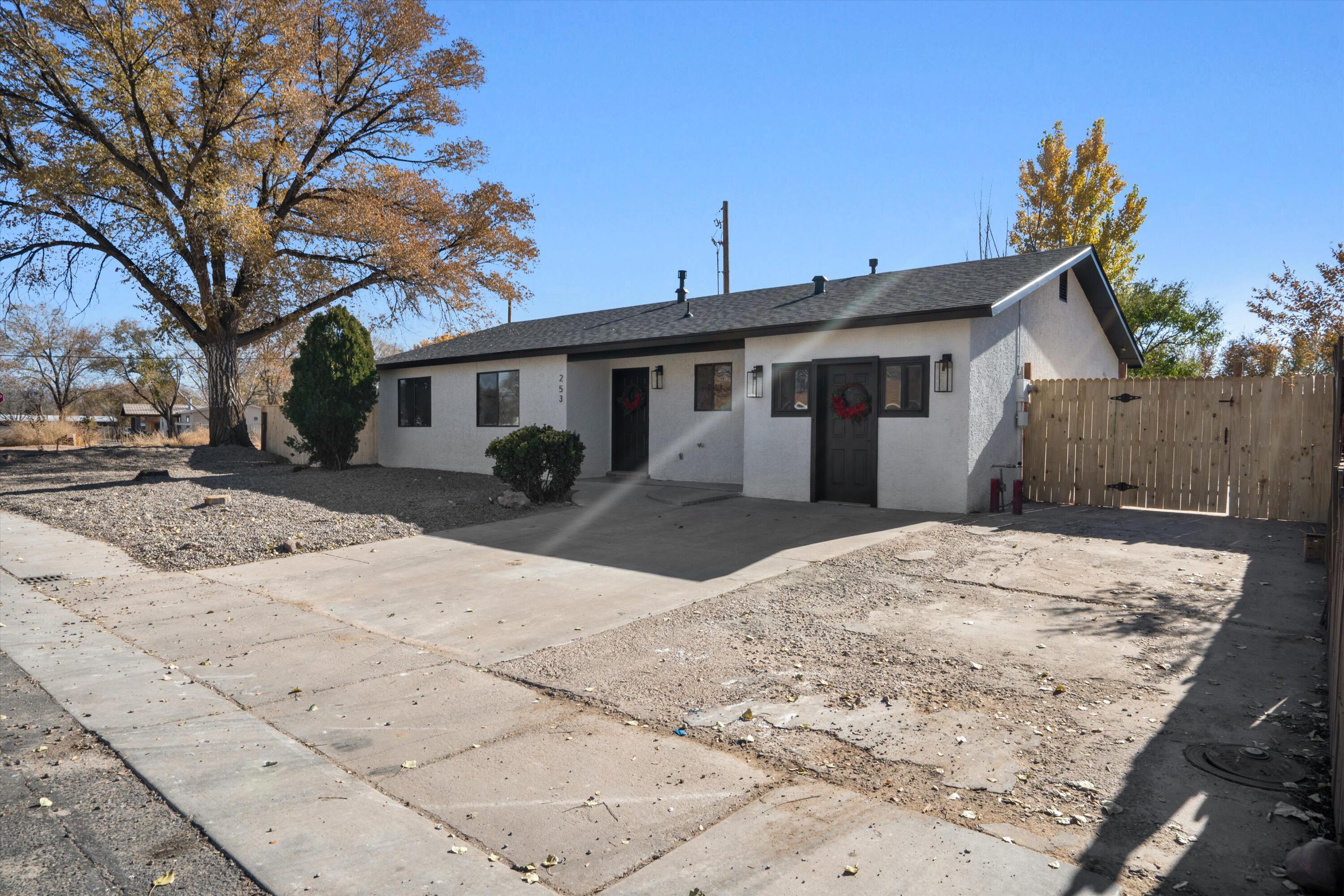 253 LISANNE Court