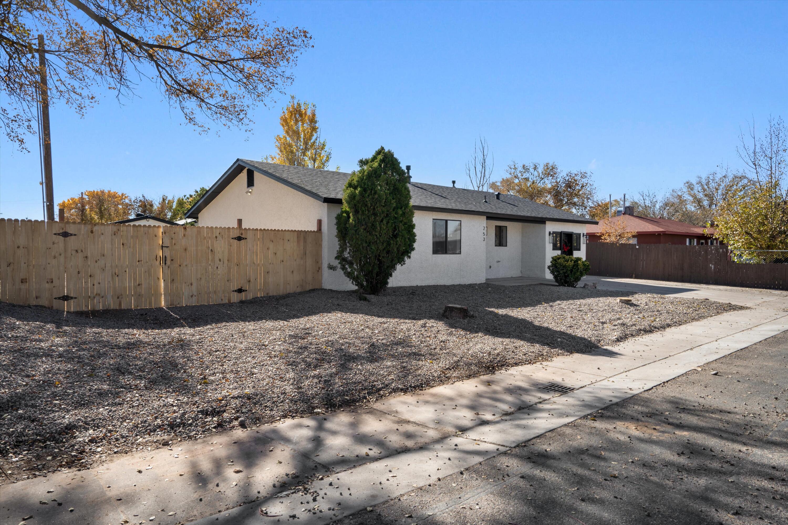 253 LISANNE Court