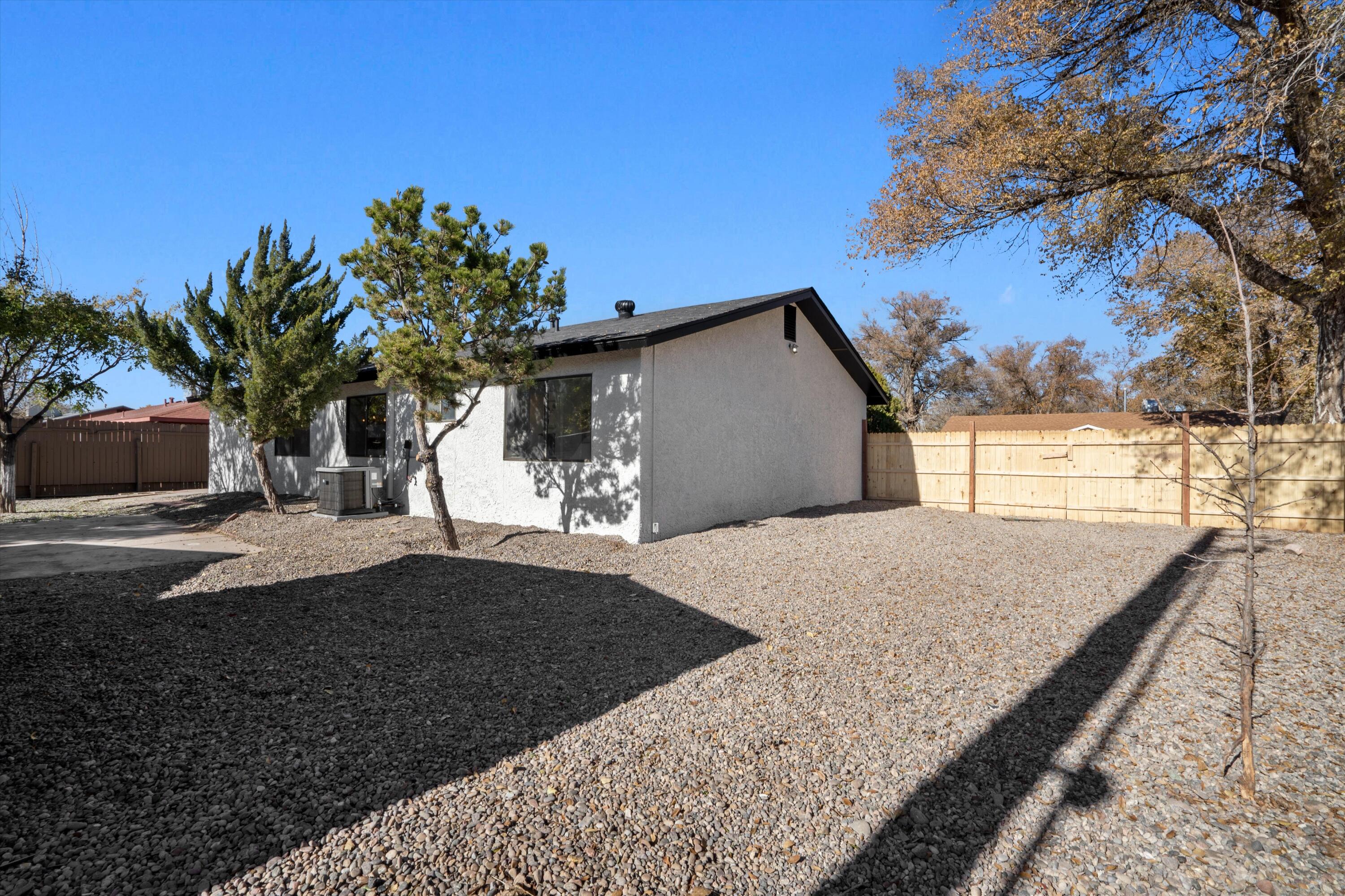 253 LISANNE Court