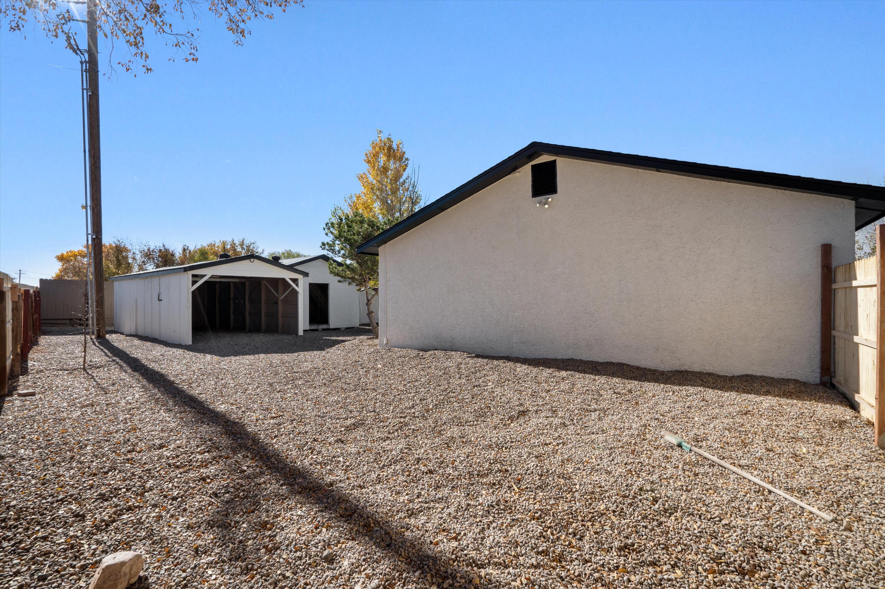 253 LISANNE Court