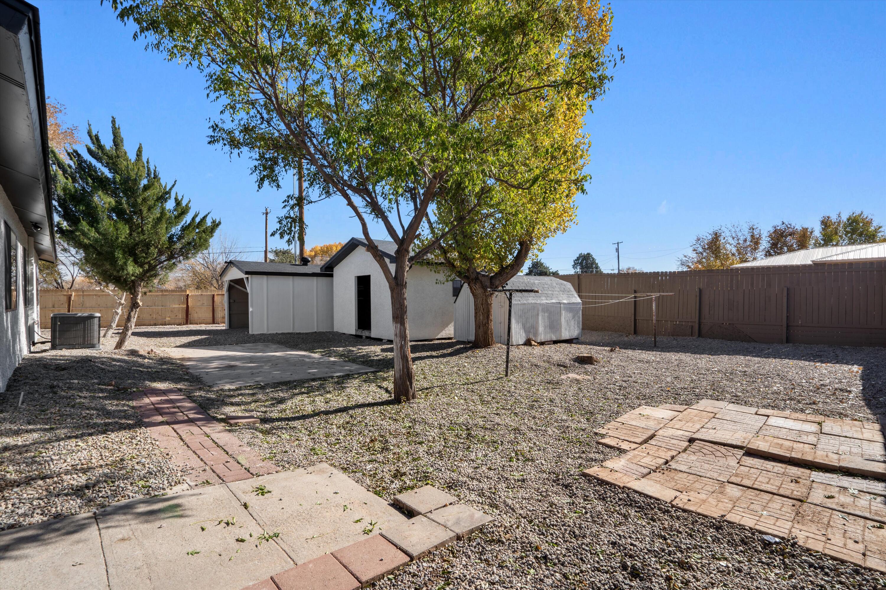 253 LISANNE Court