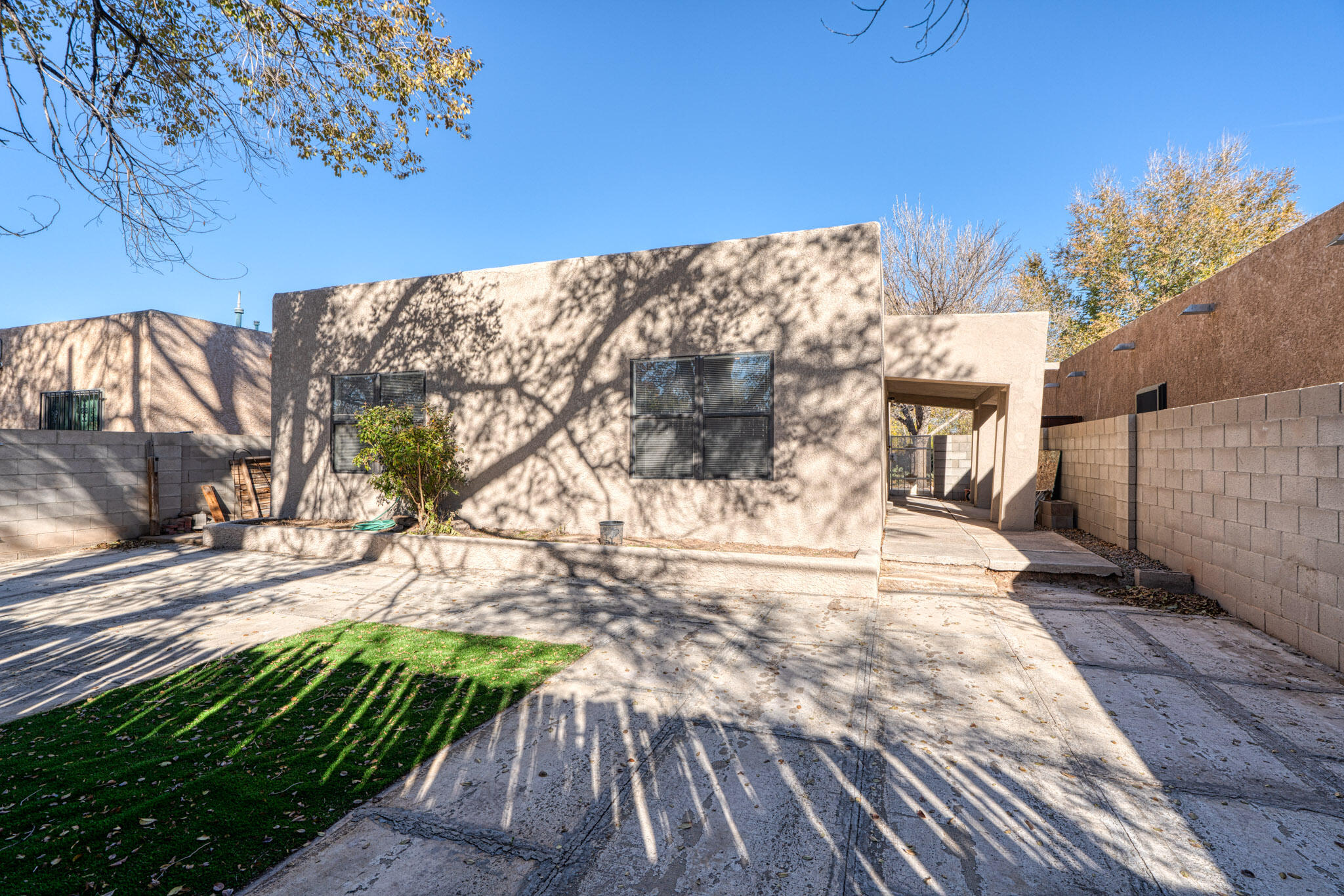 420 BAZAN Court SW