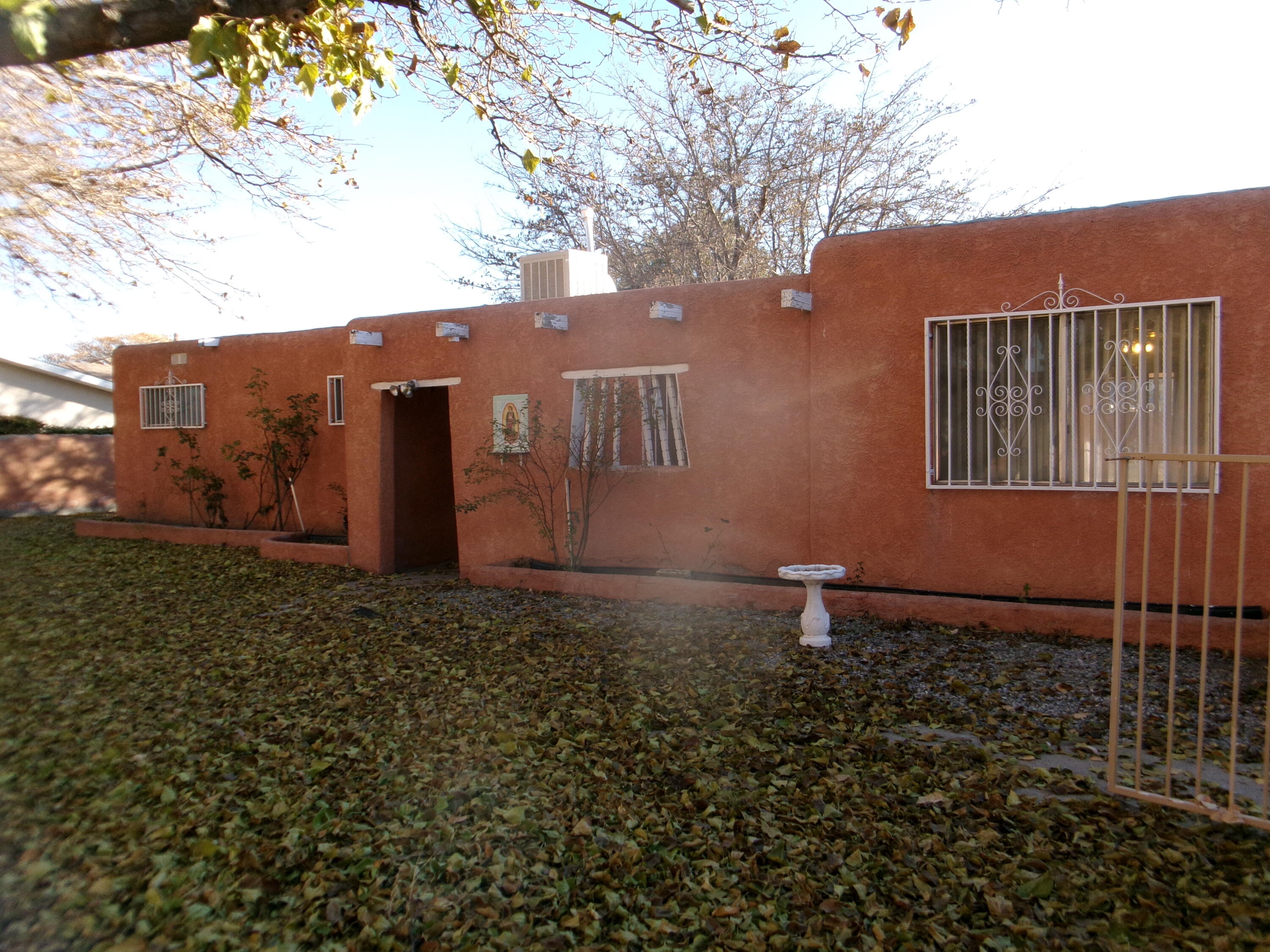 2322 VALLE DEL SOL Court SW