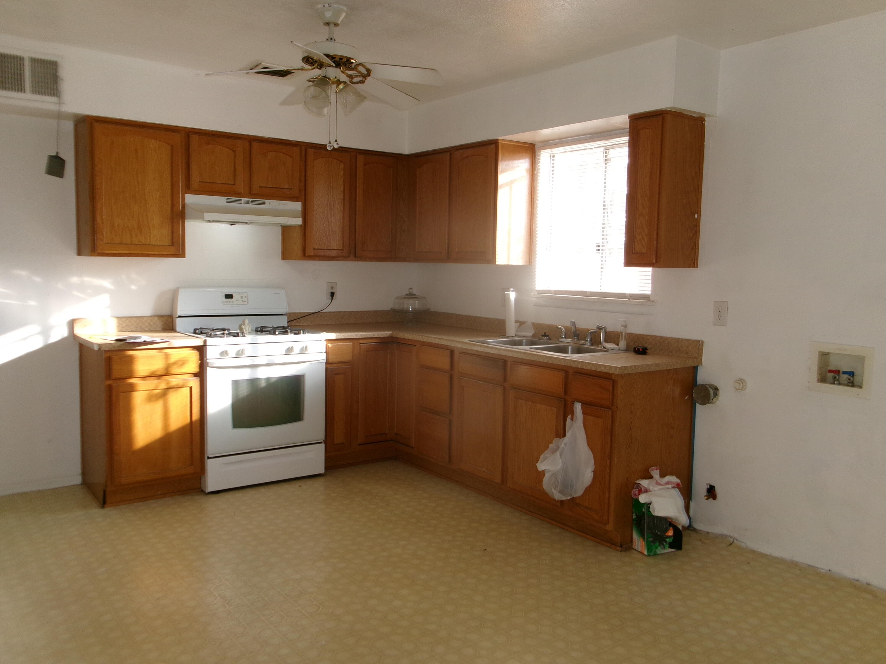 2322 VALLE DEL SOL Court SW
