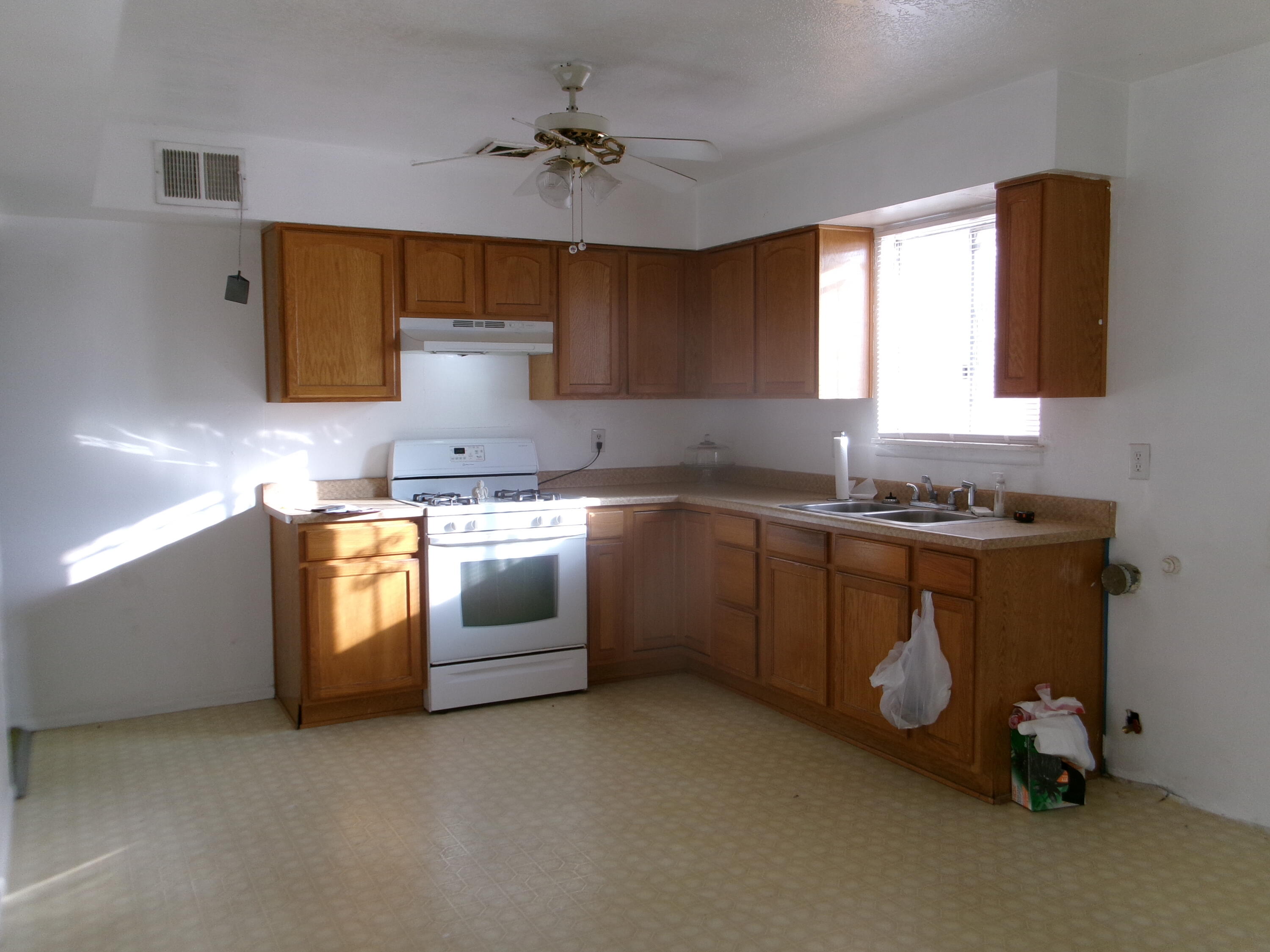 2322 VALLE DEL SOL Court SW