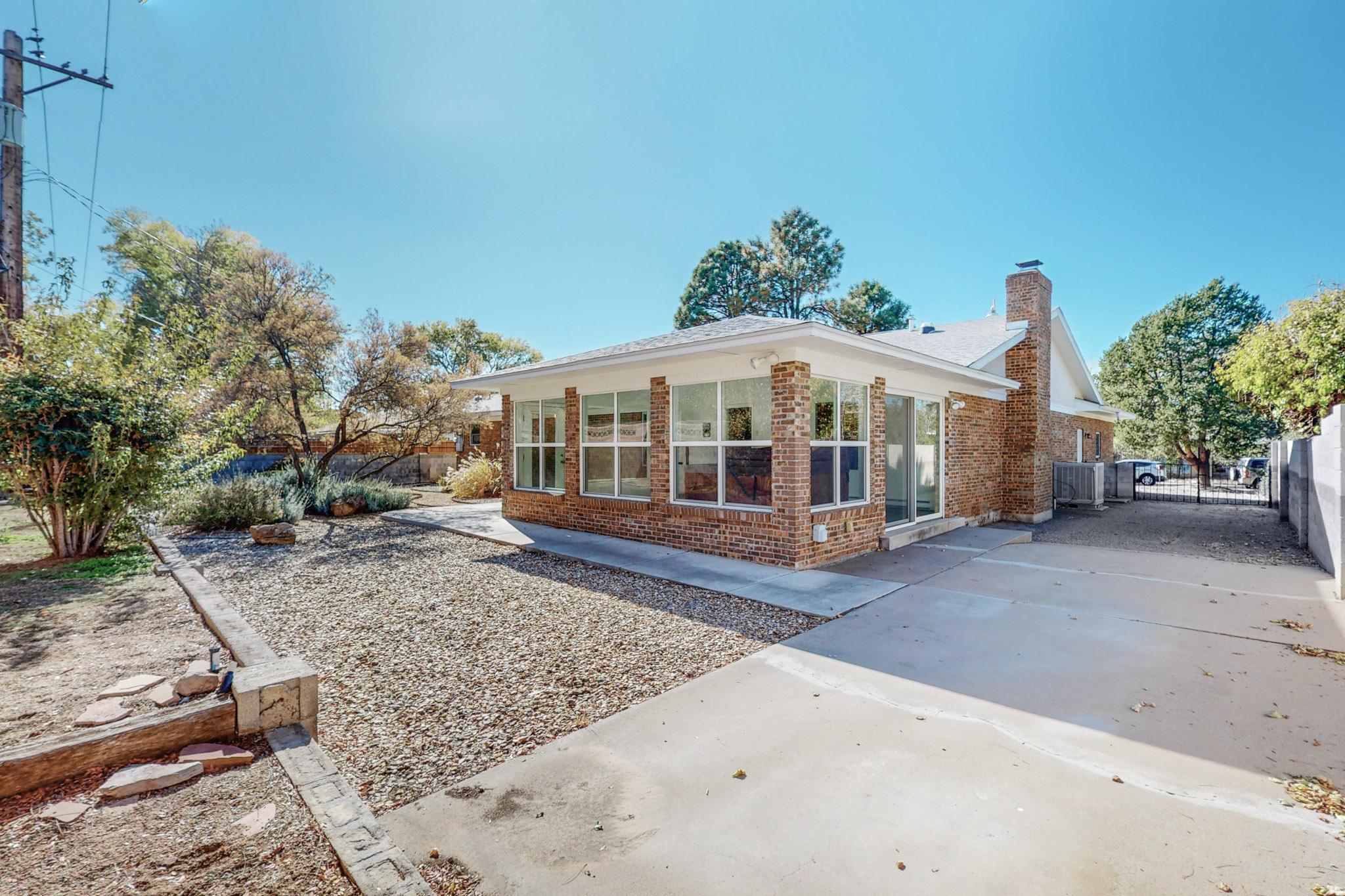 3208 UTAH Street NE