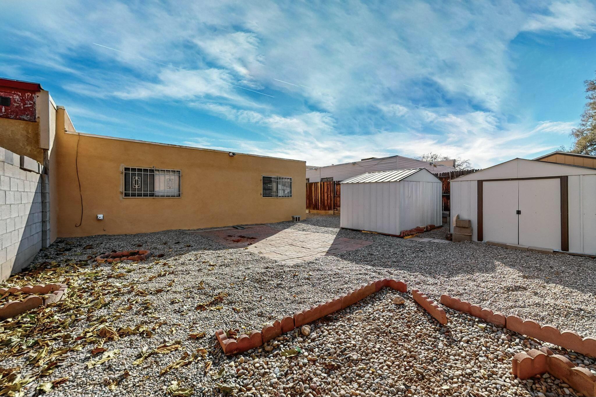 6819 IVY Place SW