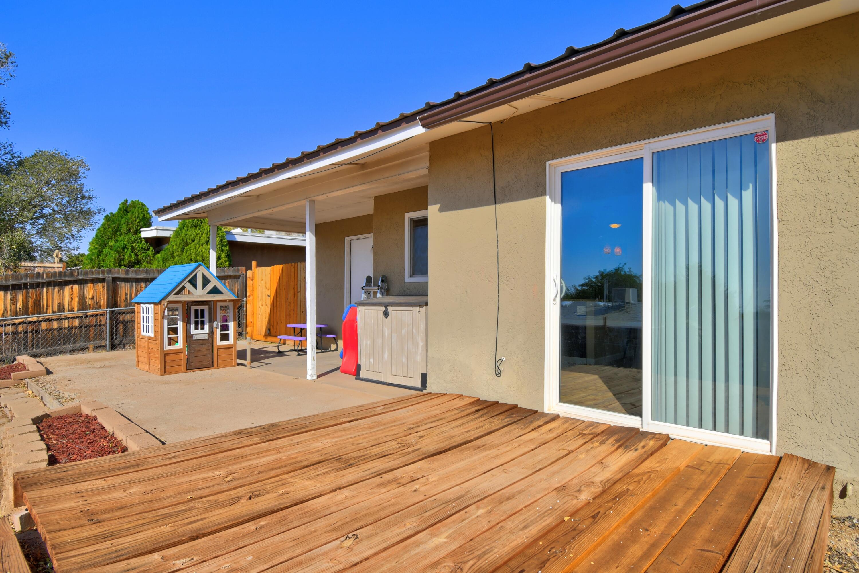 709 NAKOMIS Drive NE