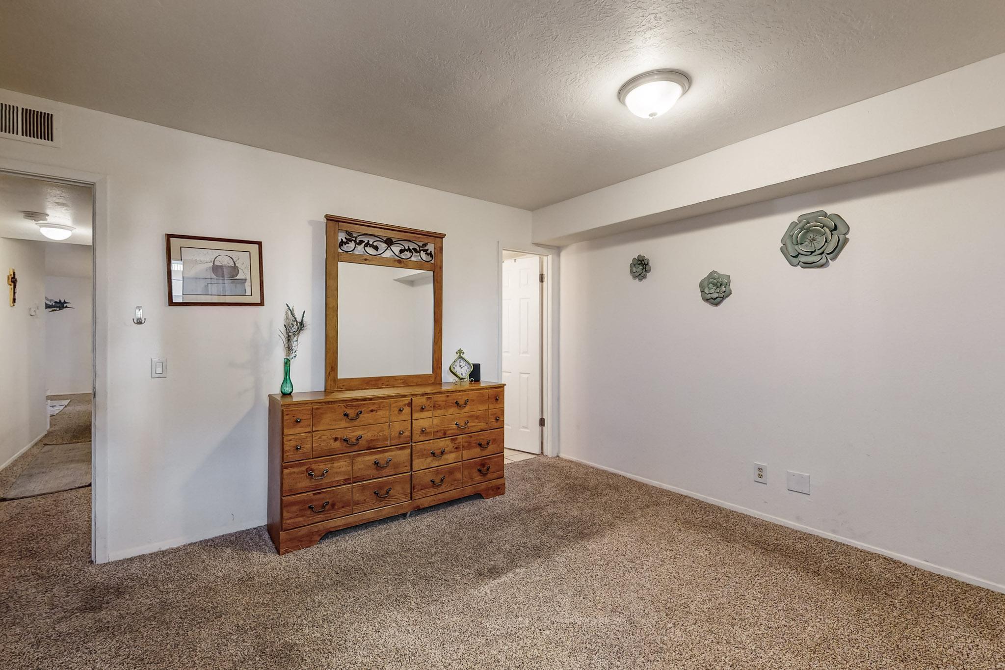 3861 MONTGOMERY Boulevard NE 1401