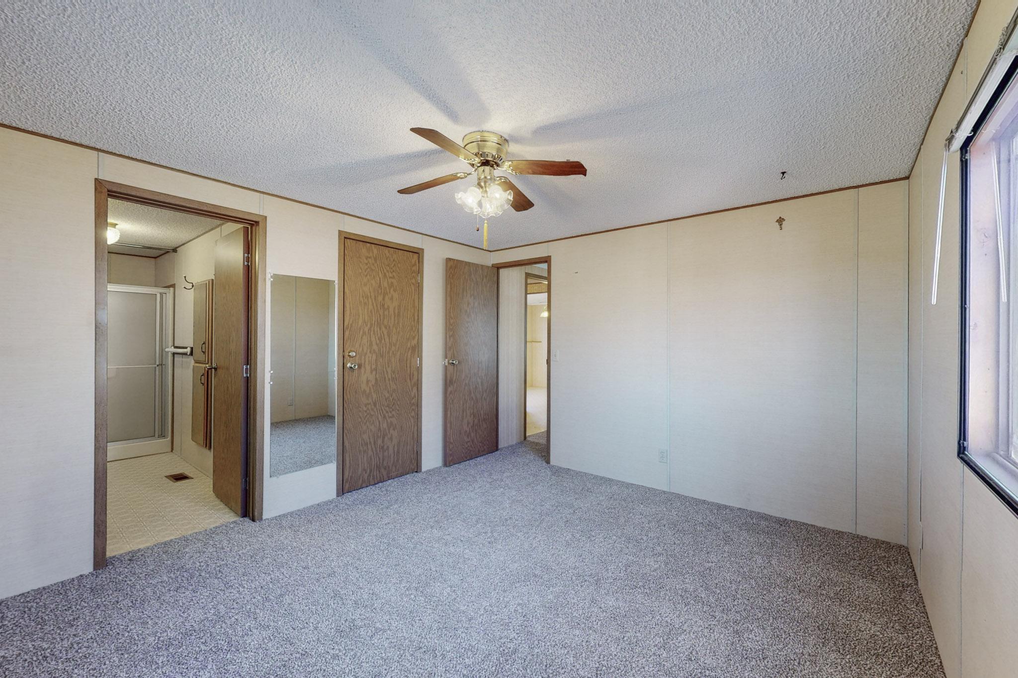 1612 W HANSEN Avenue