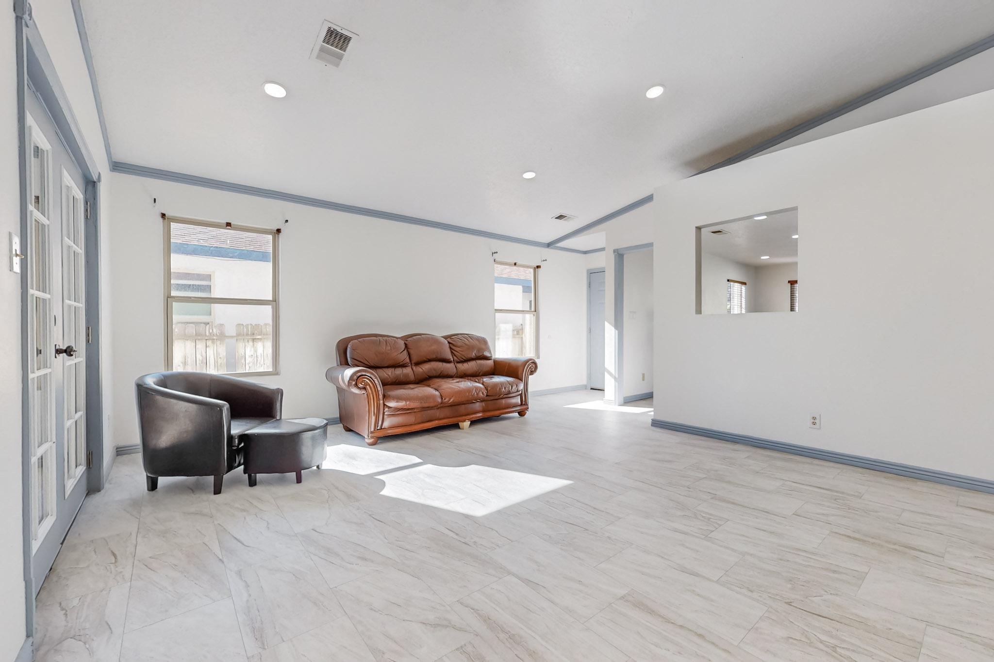 3300 RUNNING BIRD Place NW