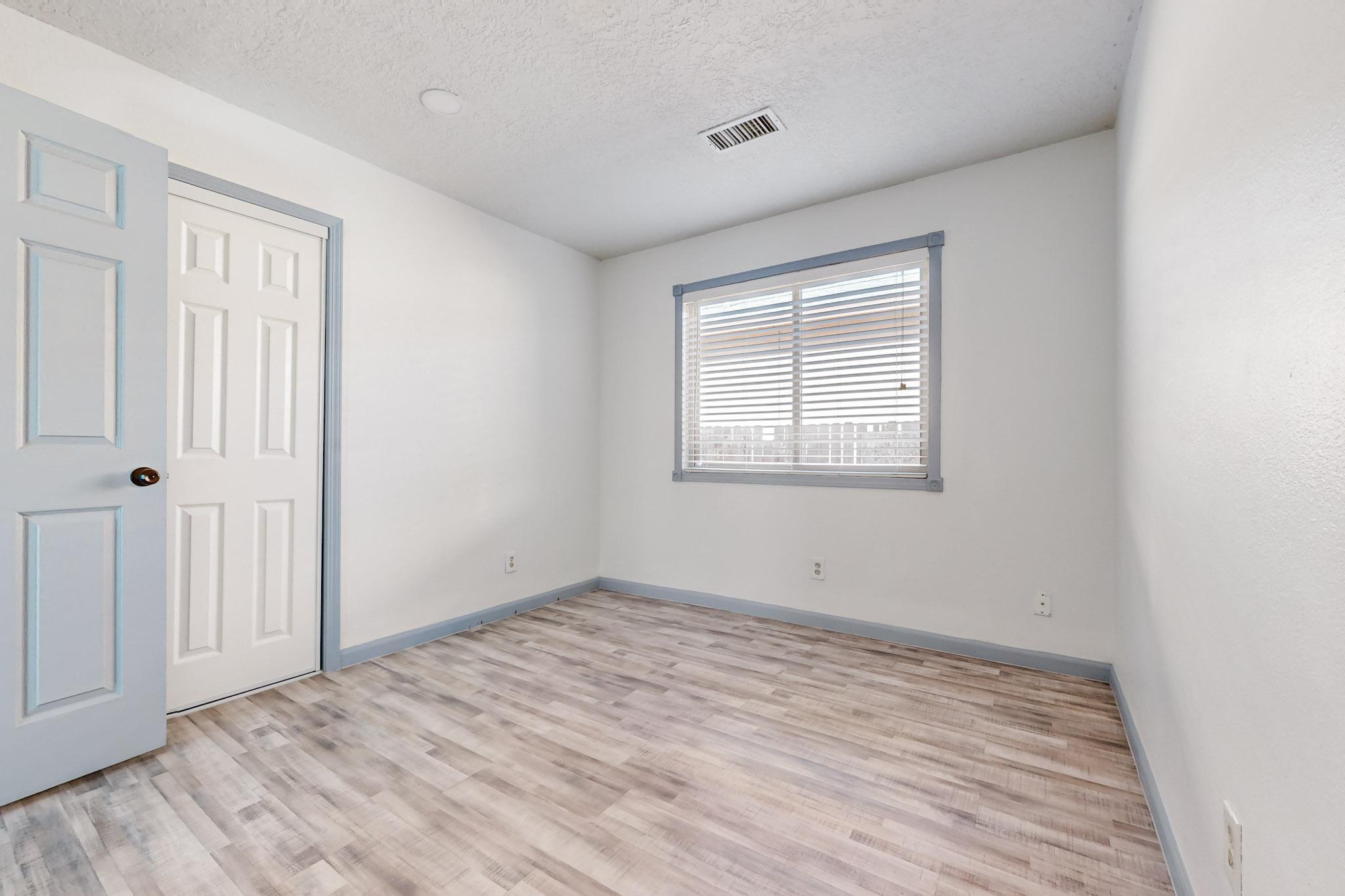 3300 RUNNING BIRD Place NW