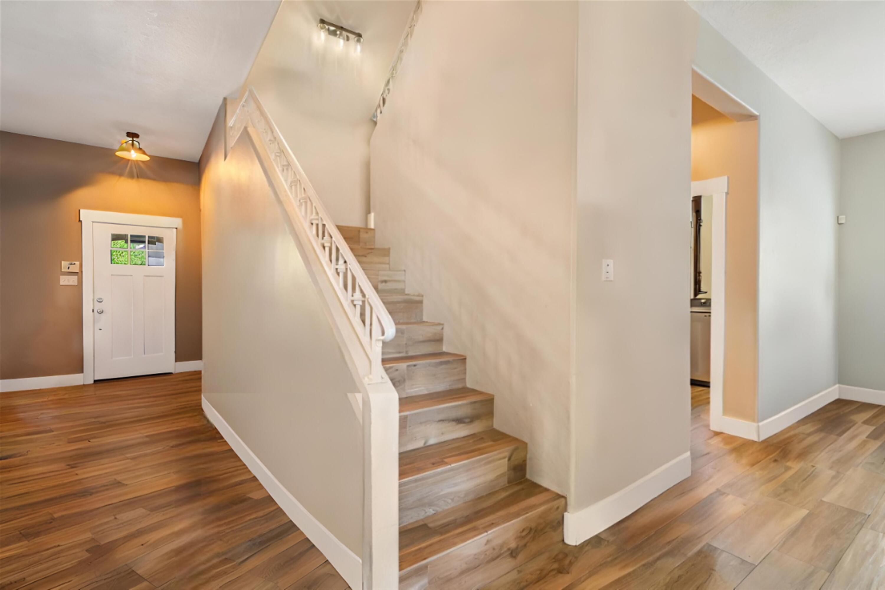 10605 CALLE MERIDA NW