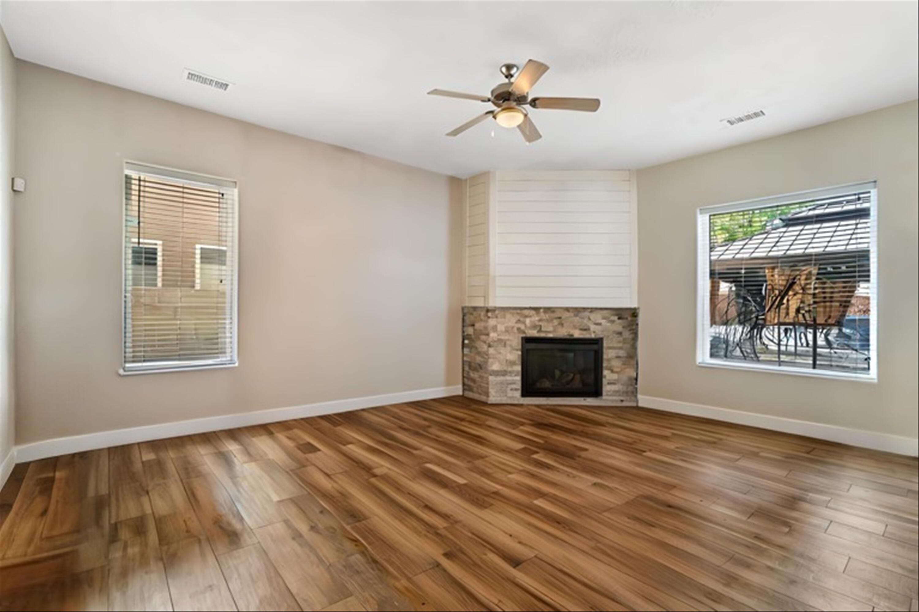 10605 CALLE MERIDA NW