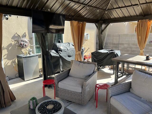 10605 CALLE MERIDA NW