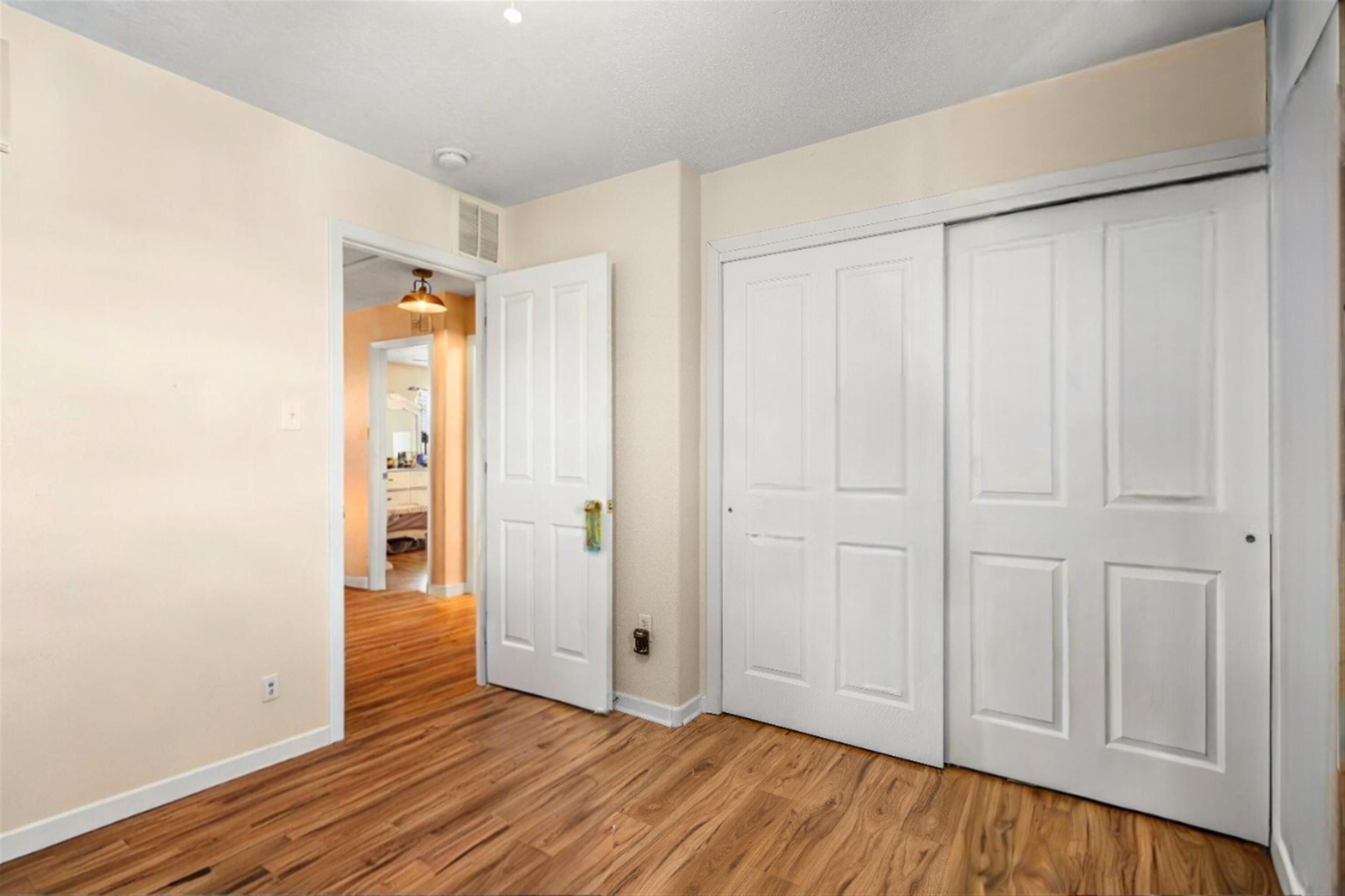 10605 CALLE MERIDA NW
