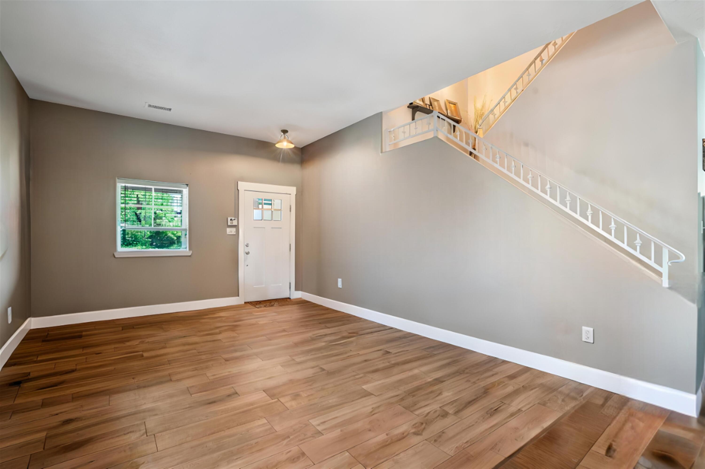 10605 CALLE MERIDA NW