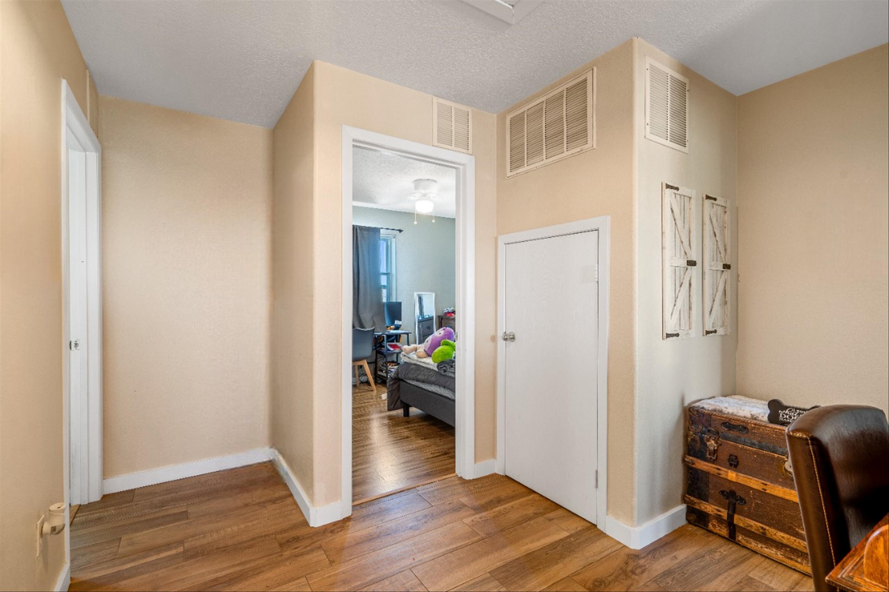 10605 CALLE MERIDA NW