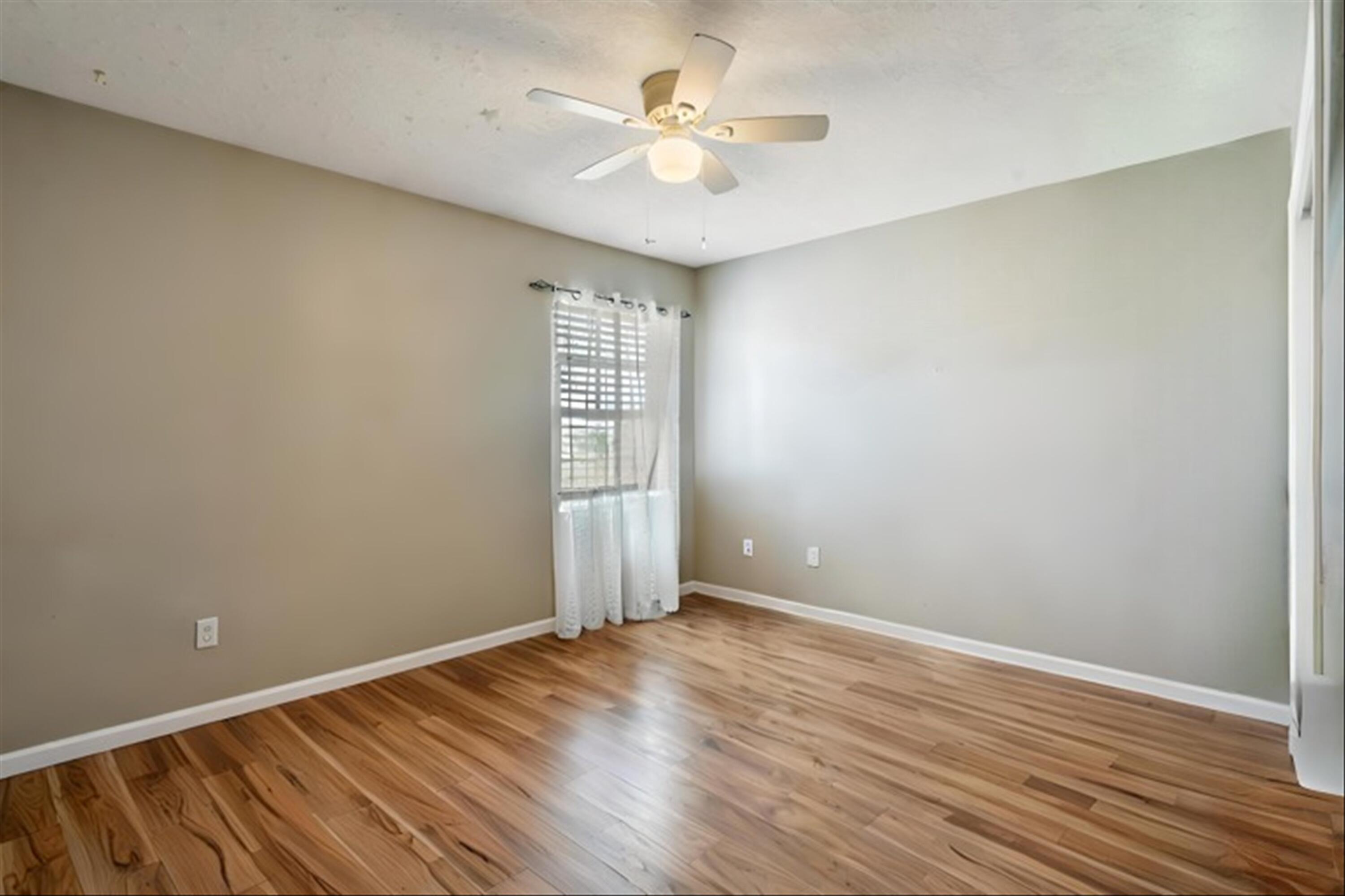 10605 CALLE MERIDA NW