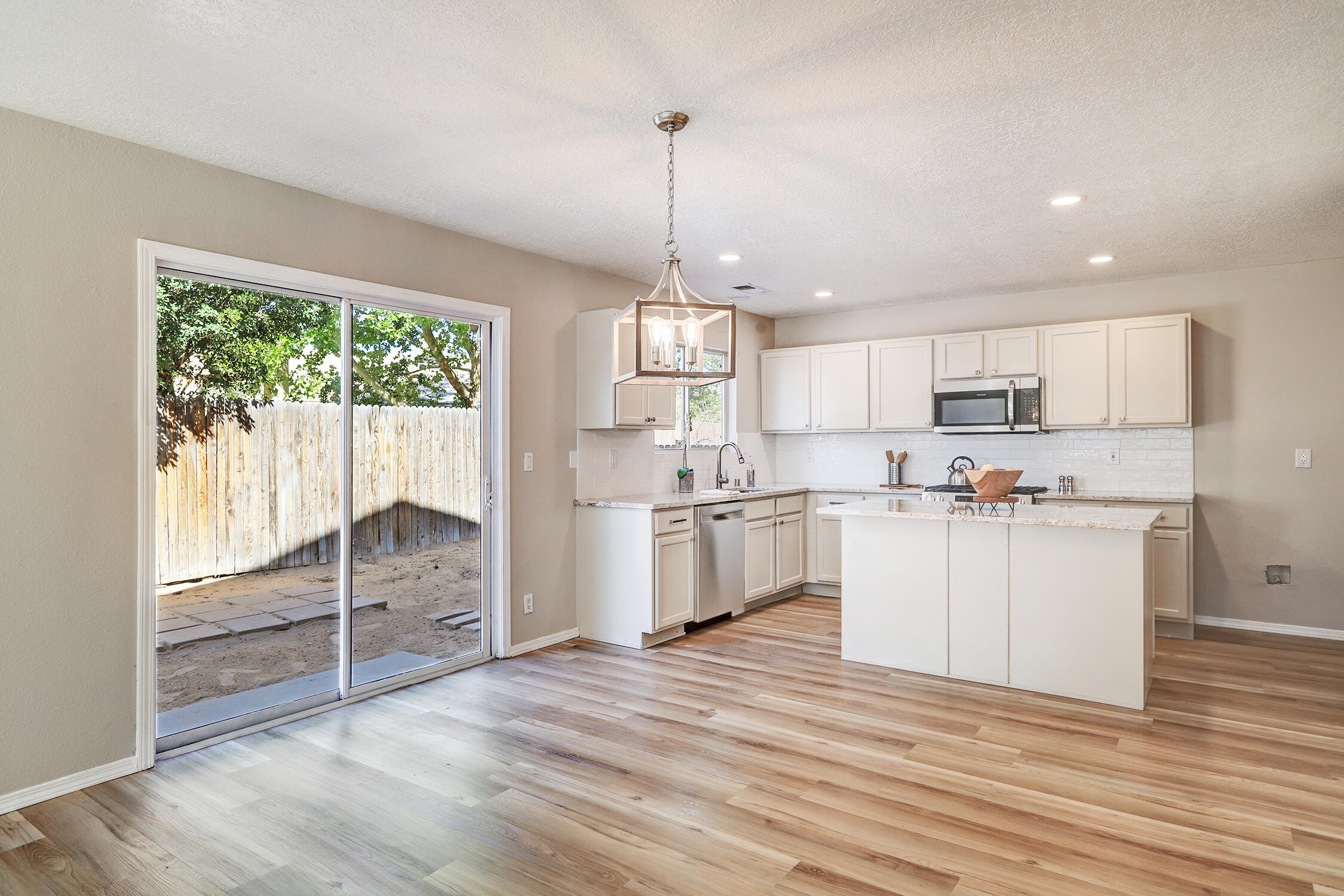 2215 SEA FOAM Street NW
